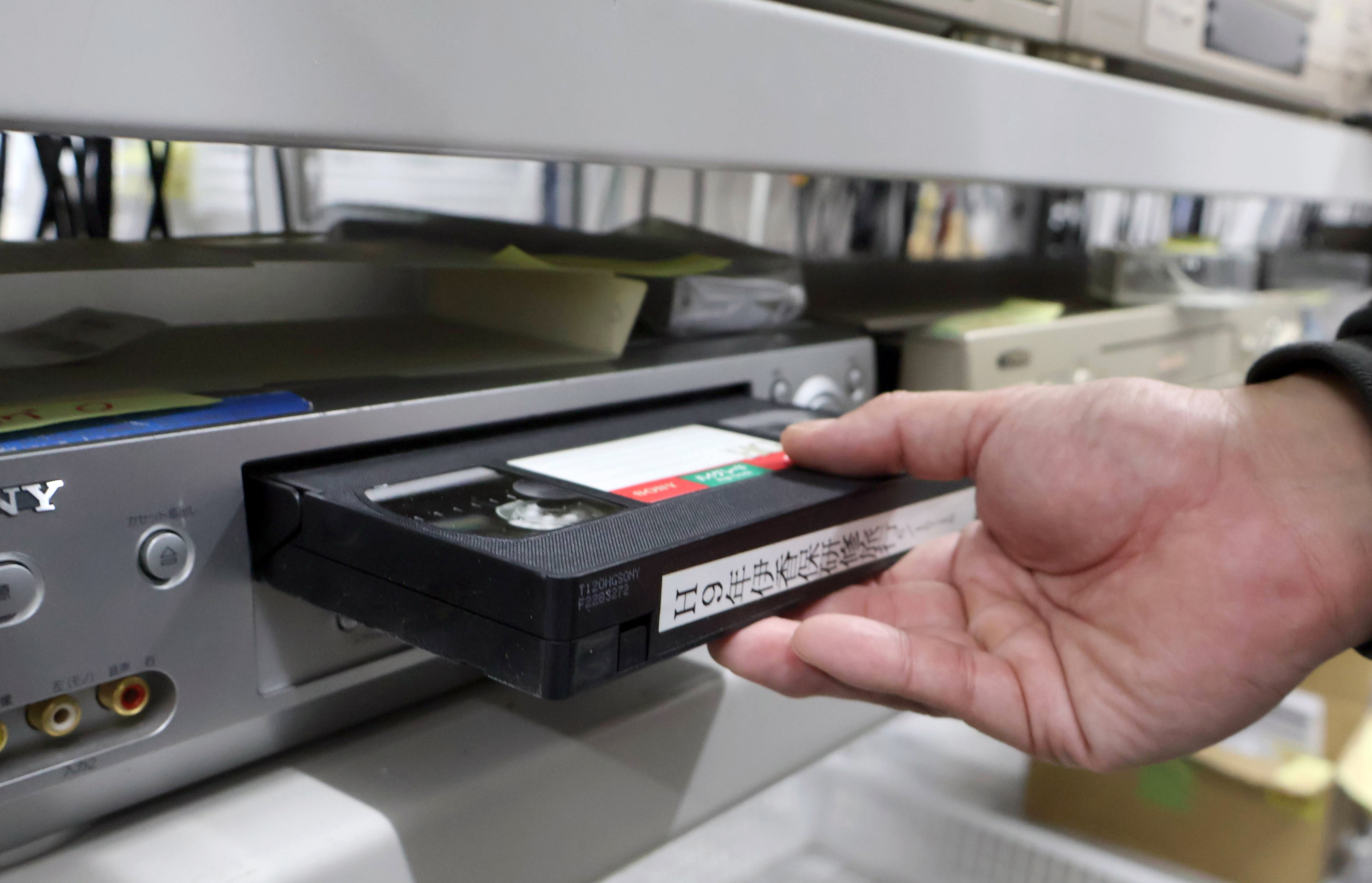 VHS「2025年問題」思い出消滅の危機 迫る耐用年数、データ変換の