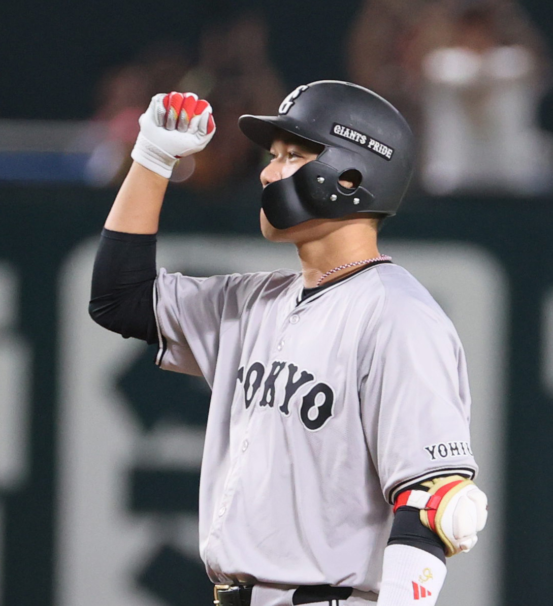 巨人・坂本勇人が18打席ぶり安打 強烈ピッチャー返しで反撃