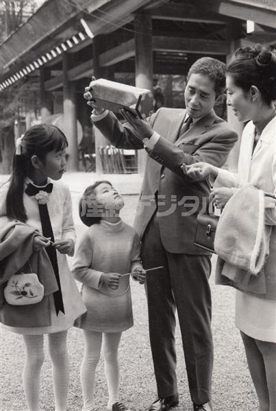 全調査京阪神周辺酒・女・女の店　藤本義一　昭和40年代風俗資料　貴重本 全調査京阪神周辺酒・女・女の店 藤本義一 昭和40年代風俗資料