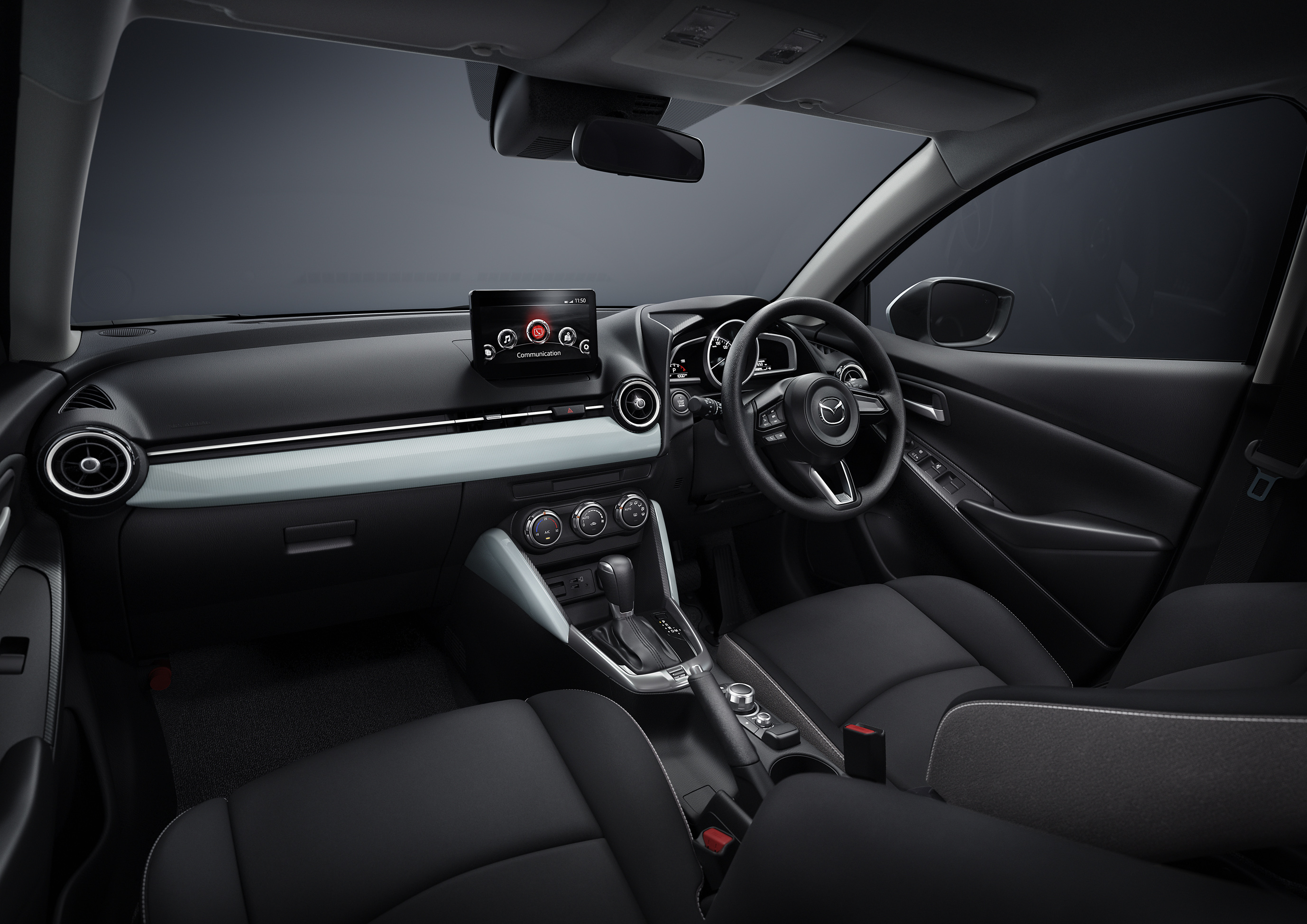 新型MAZDA2 全198通りのカラーコーディネーションが「新鮮