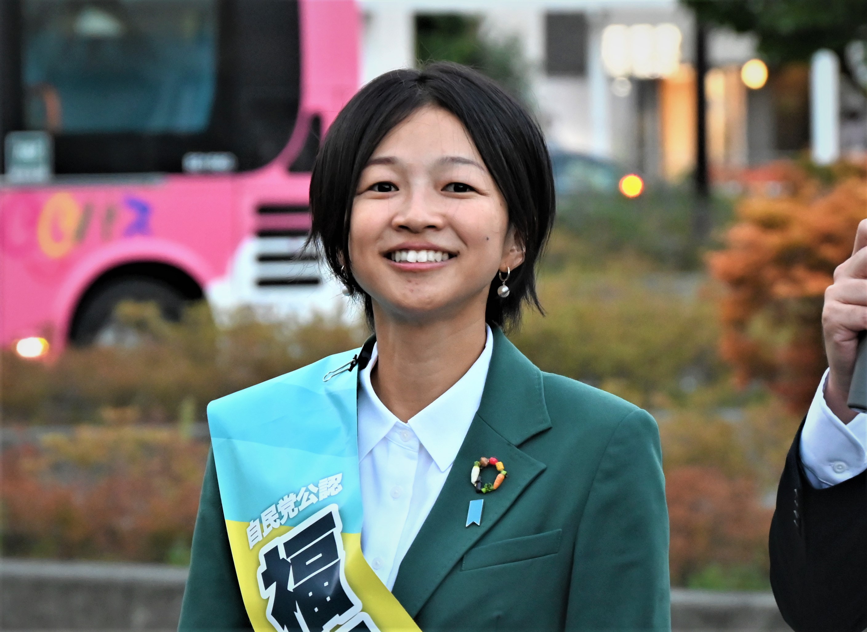 自民党の新人議員が本会議場内で写真撮影し、Xで釈明「禁止されている