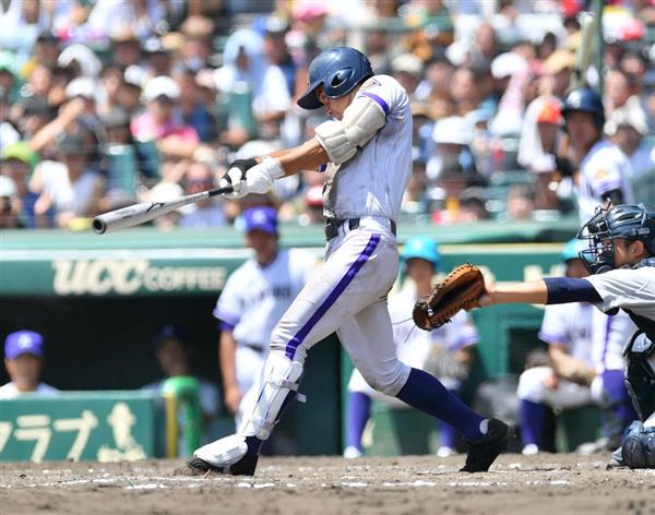 夏の甲子園】金足農、横浜に５－４で逆転勝ち、準々決勝へ 「初球だけ