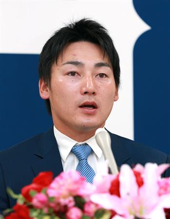 広島 丸 ７０００万円増の２億１０００万円で更改 お前がｍｖｐだと言葉をいただいた イザ