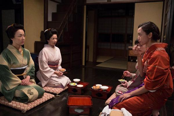 豊田昌継の甘辛テレビ あまちゃん の呪縛は解かれた ごちそうさん 好調支える キムラ緑子 壮絶嫁いびりと戻ってきたオールド朝ドラ党 2 3ページ 産経ニュース