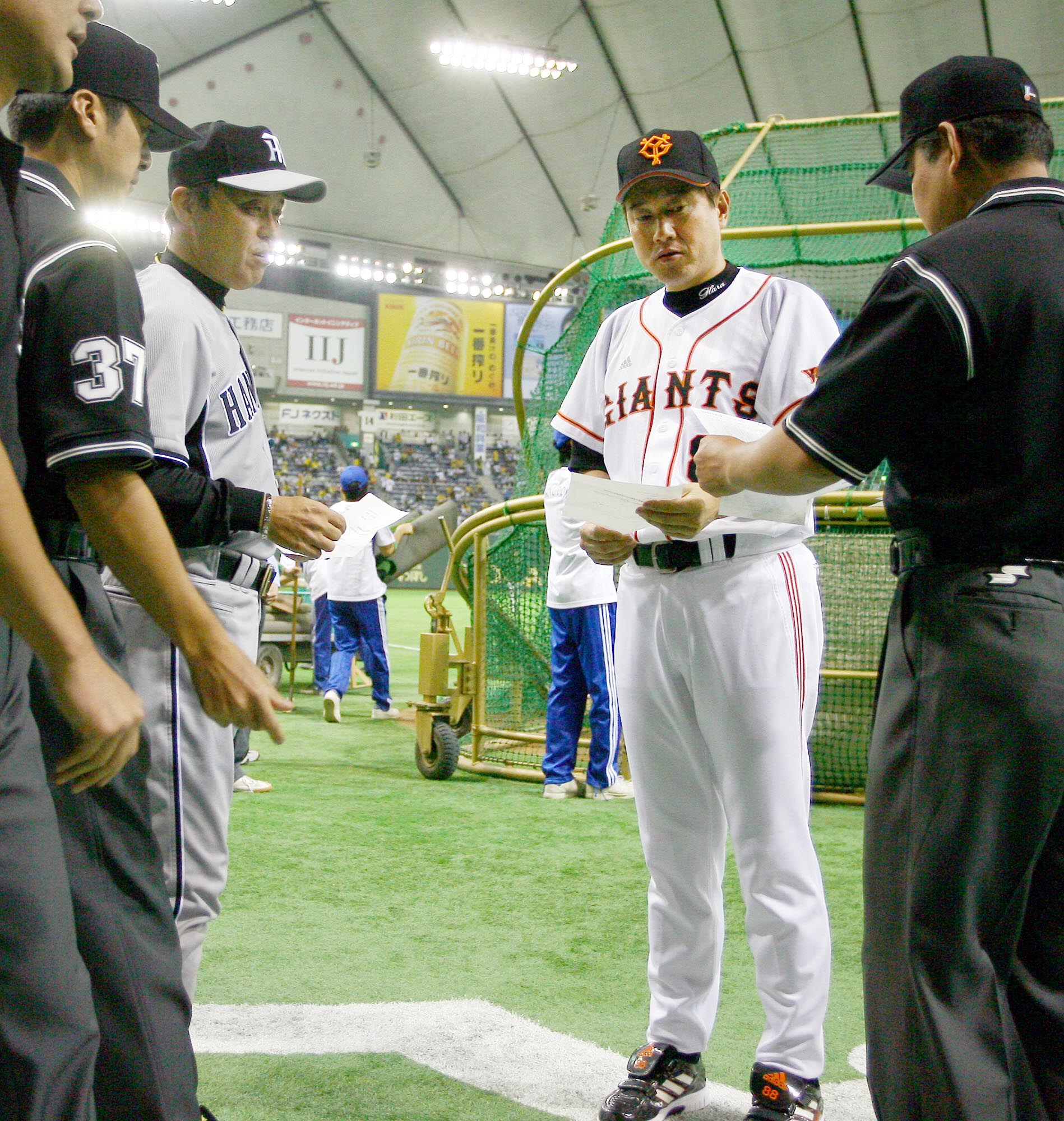 巨人・原監督、１５年ぶり「岡田阪神」と激突へ 伝統の一戦から反攻