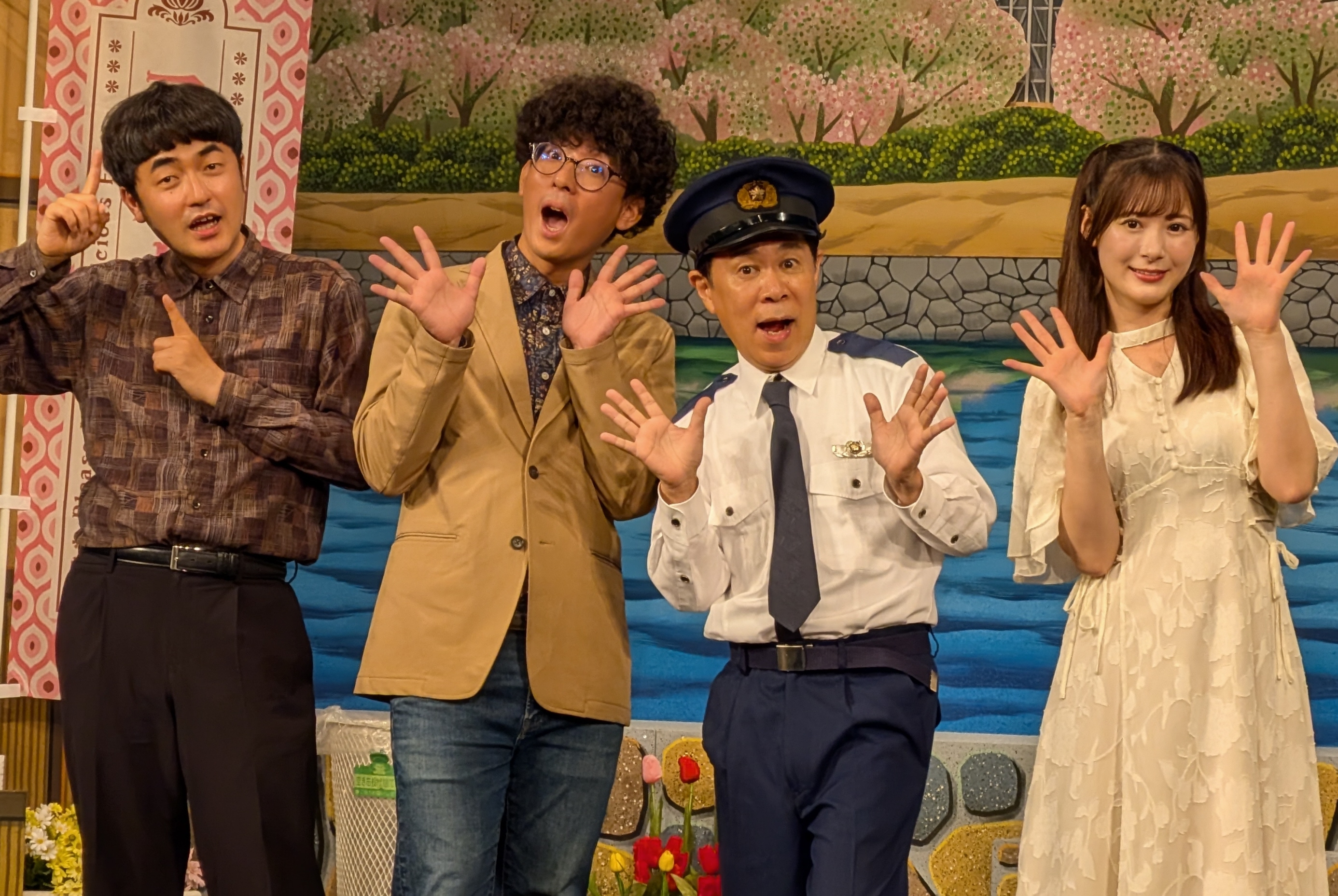 ナイナイ岡村隆史、舞台「花の駐在さん」の千秋楽が嵐のラストライブと 