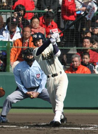 巨人・坂本勇、母校・八戸学院光星にエール 開幕戦「堂々と戦って