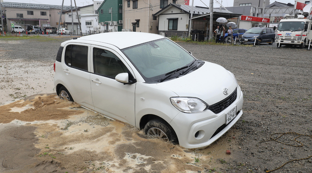 液状化 山形 鶴岡で 車が沈む 東日本大震災などでも確認 新潟震度６強 産経ニュース