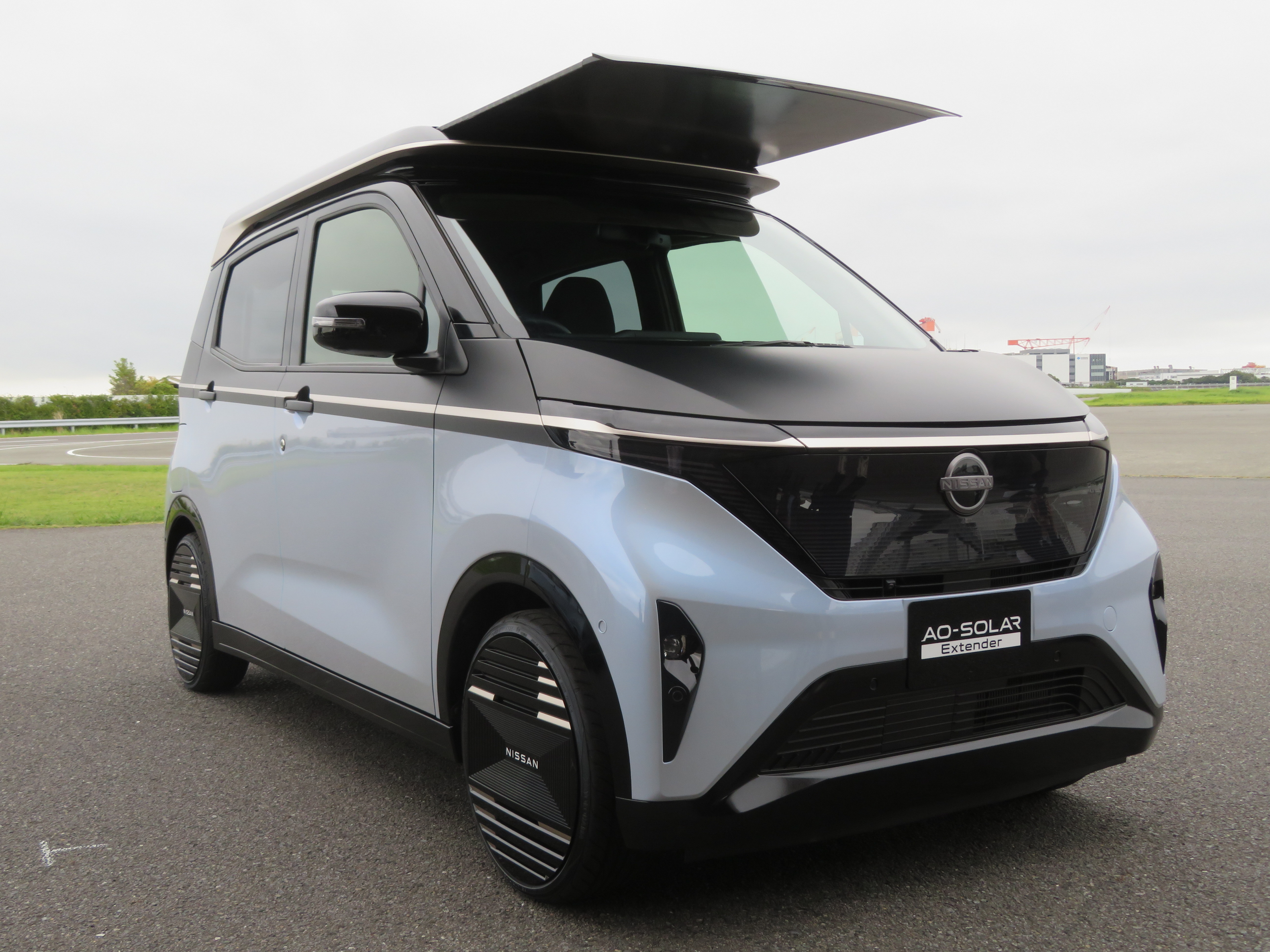 太陽光で勝手に充電する軽EV 日産が「サクラ」の改良モデル