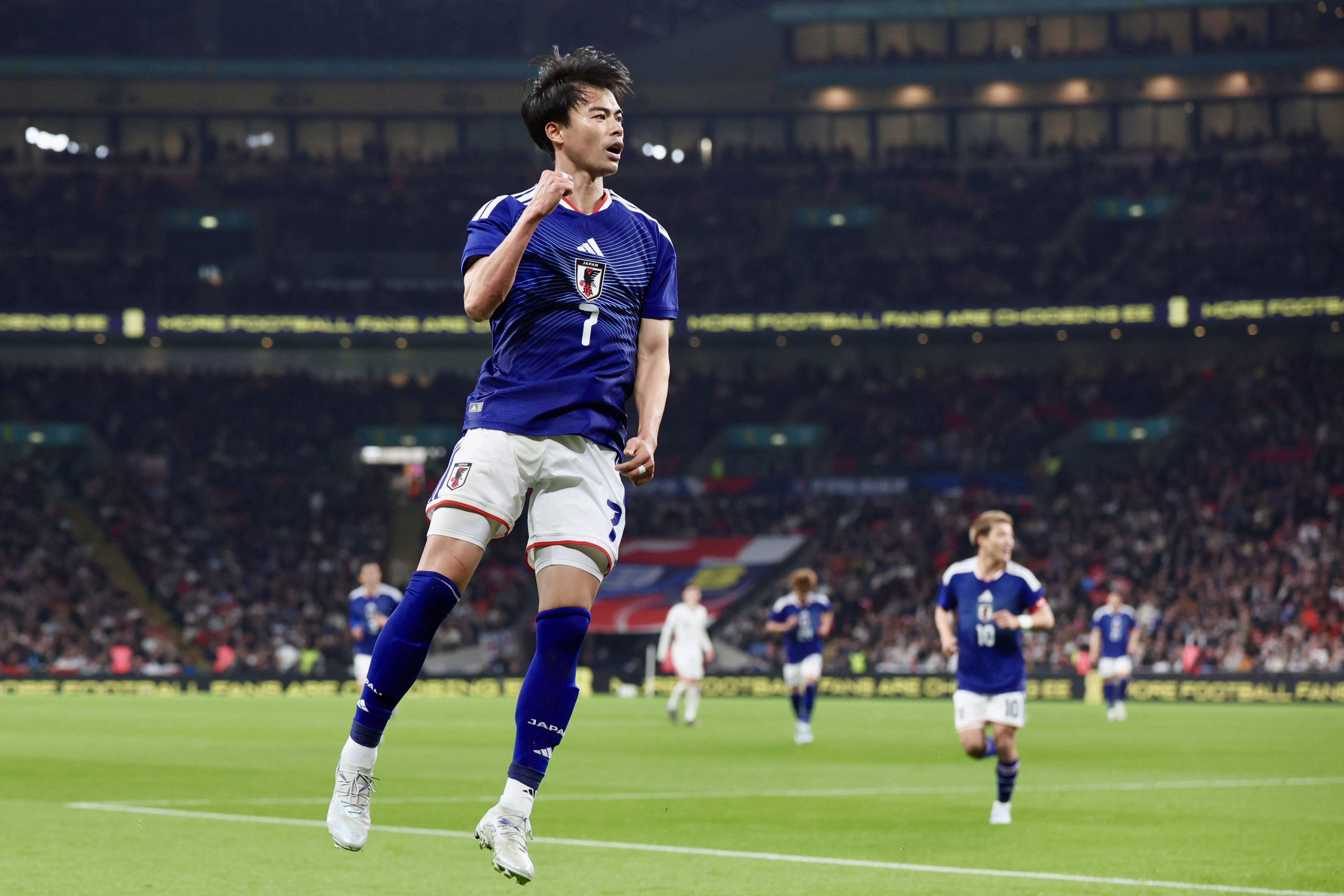 サッカーコラム】〝野戦病院〟の森保ジャパン、大幅な戦力ダウンも 
