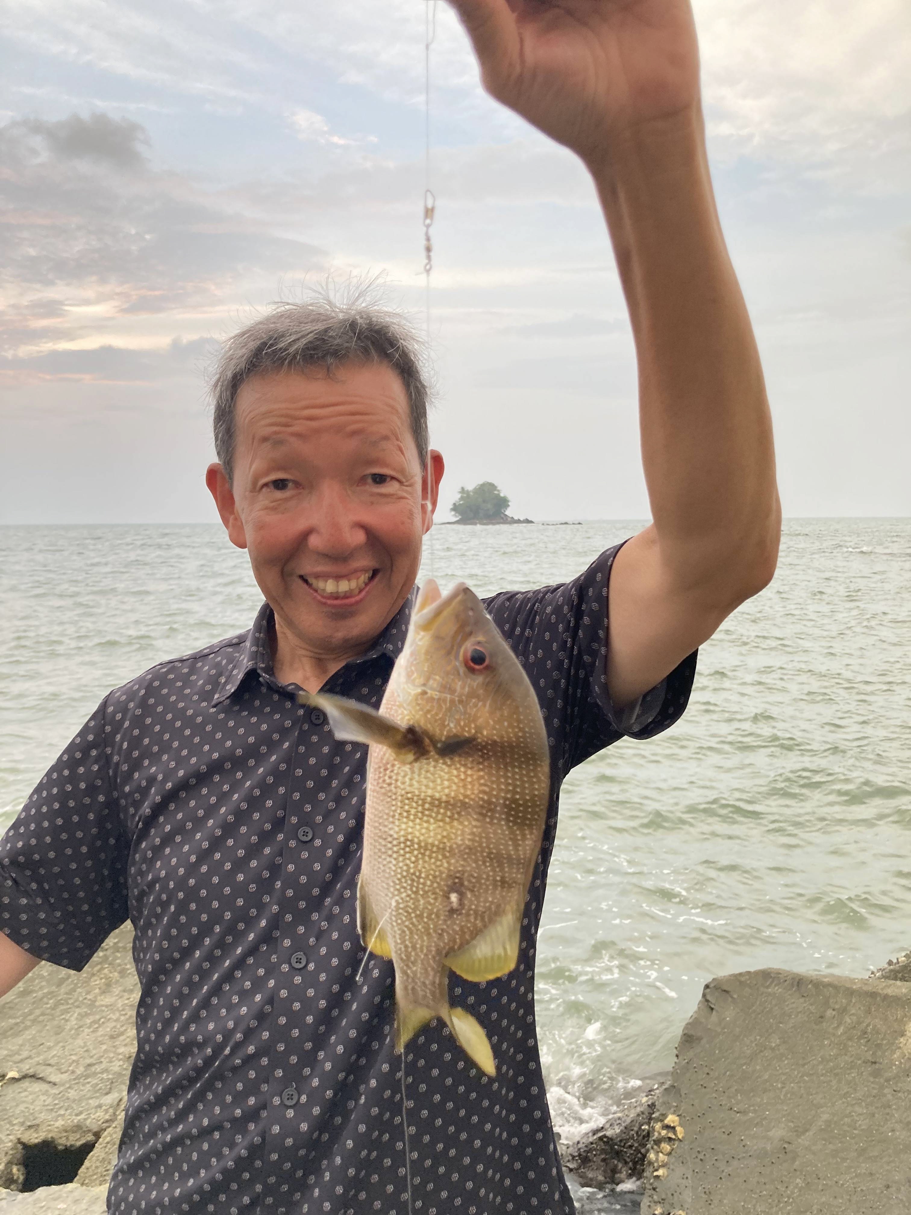 松本ひでおのオフは釣り三昧】ブルネイの美しい海でサンゴ＆岩と格闘も