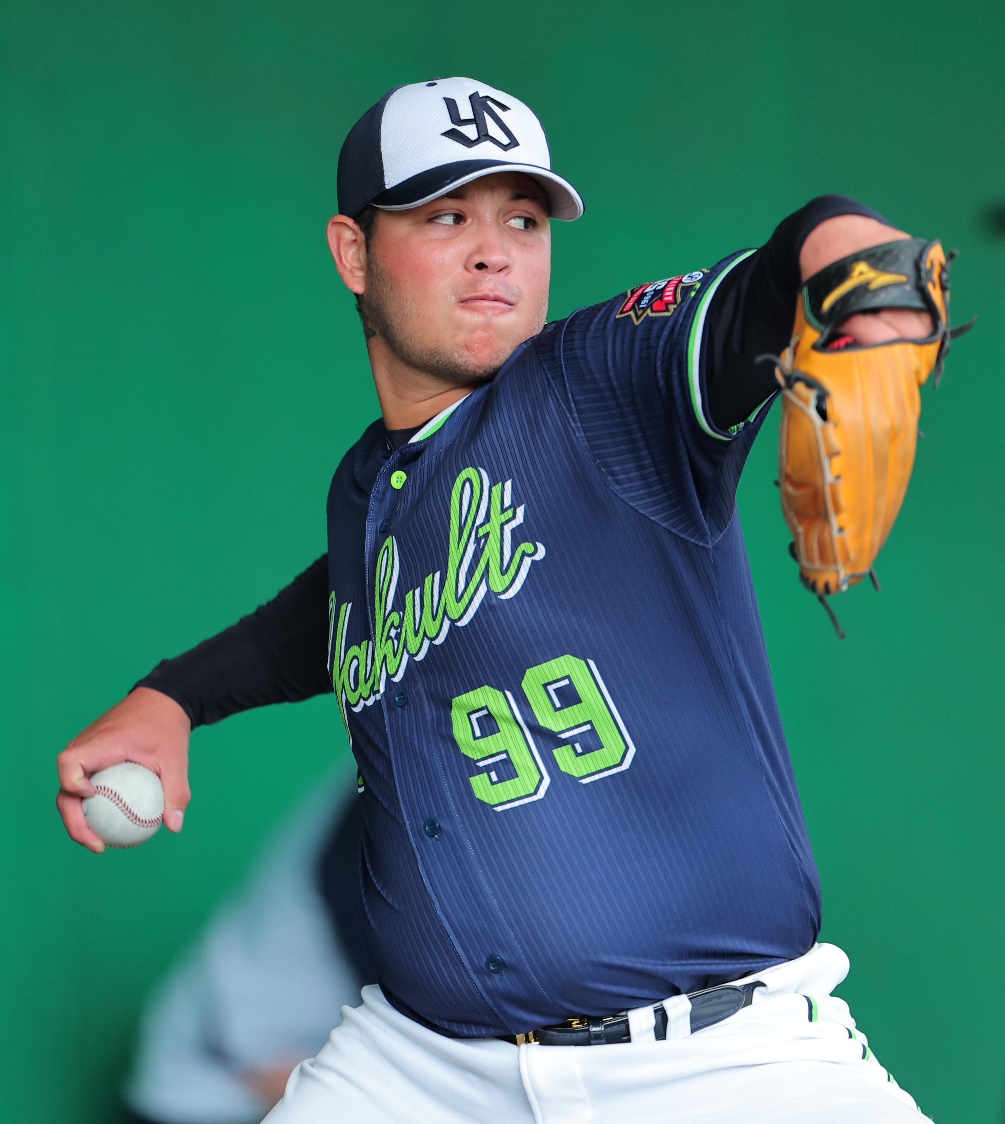 ヤクルト新助っ投・ヤフーレ、大谷スイーパーより2センチも曲がる魔球