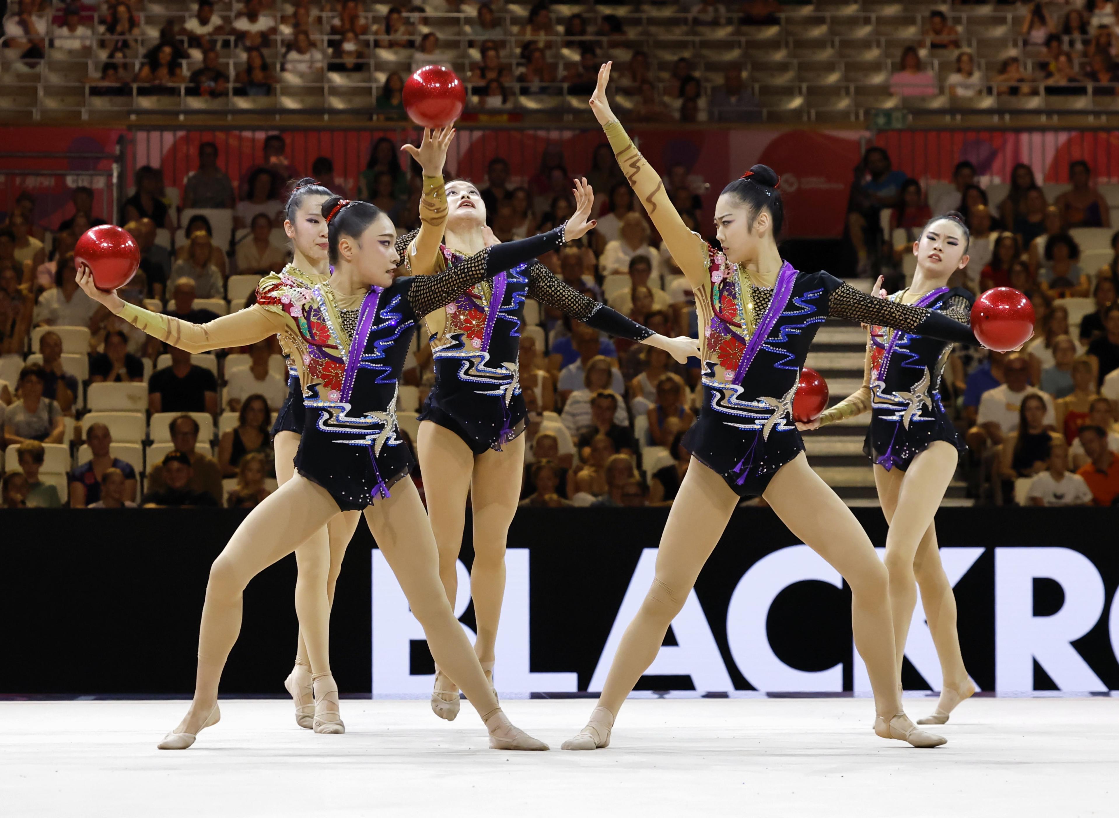 世界新体操で団体総合2位 日本勢第1号の五輪枠獲得（写真・画像 1/1
