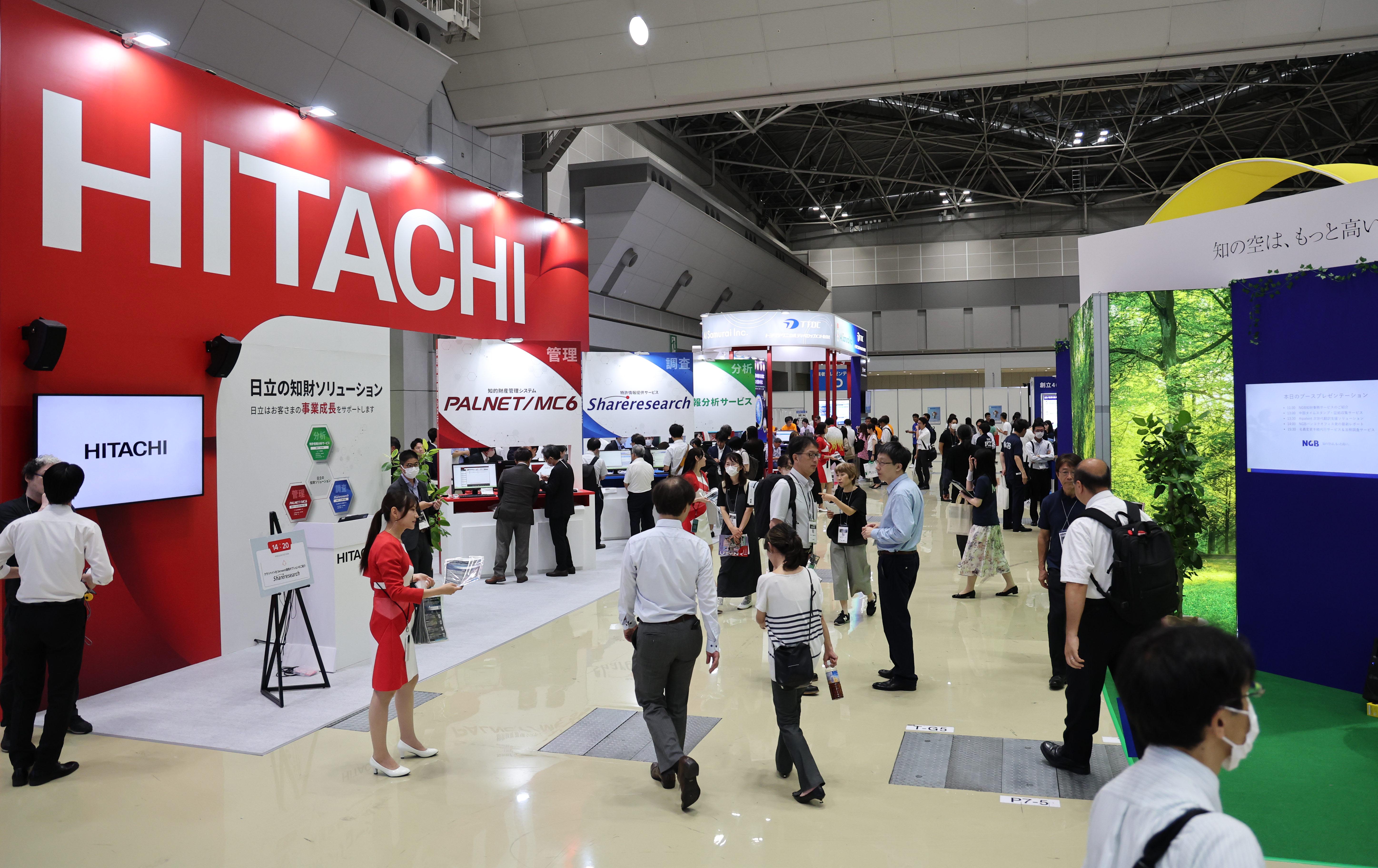 フランツ・チゼック展 シャネル・ネクサス・ホールで開催中！ 最先端AIアートとエコロジーが