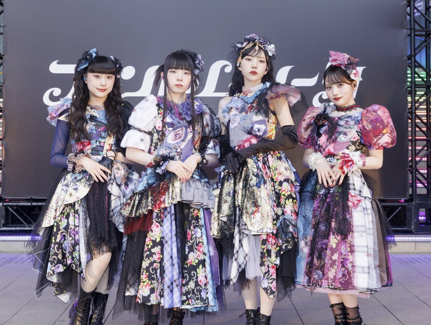 ファントムシータ、第2弾シングル発売イベントにプロデューサーのAdoが