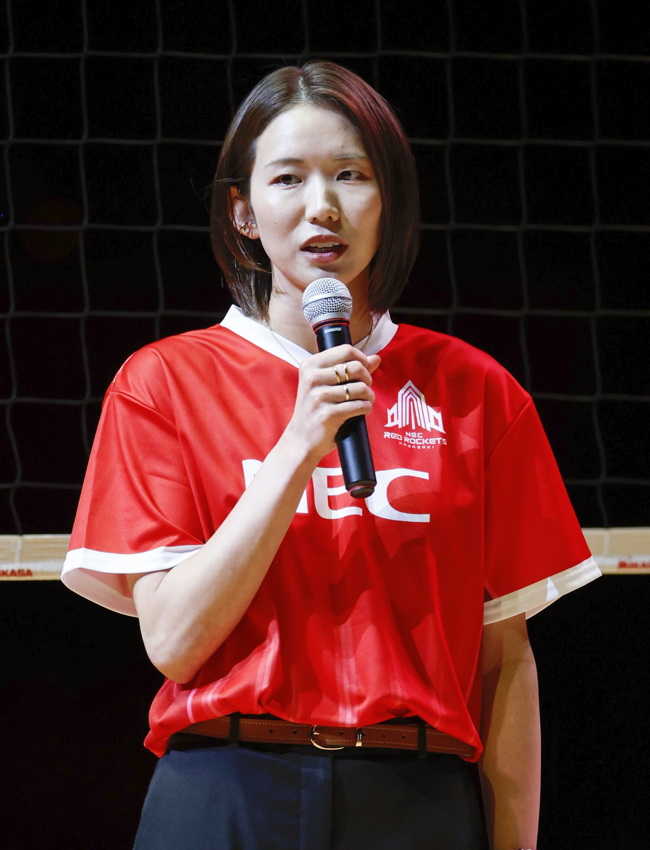 バレーボールの古賀紗理那さん引退セレモニー 「日本代表を目指す選手