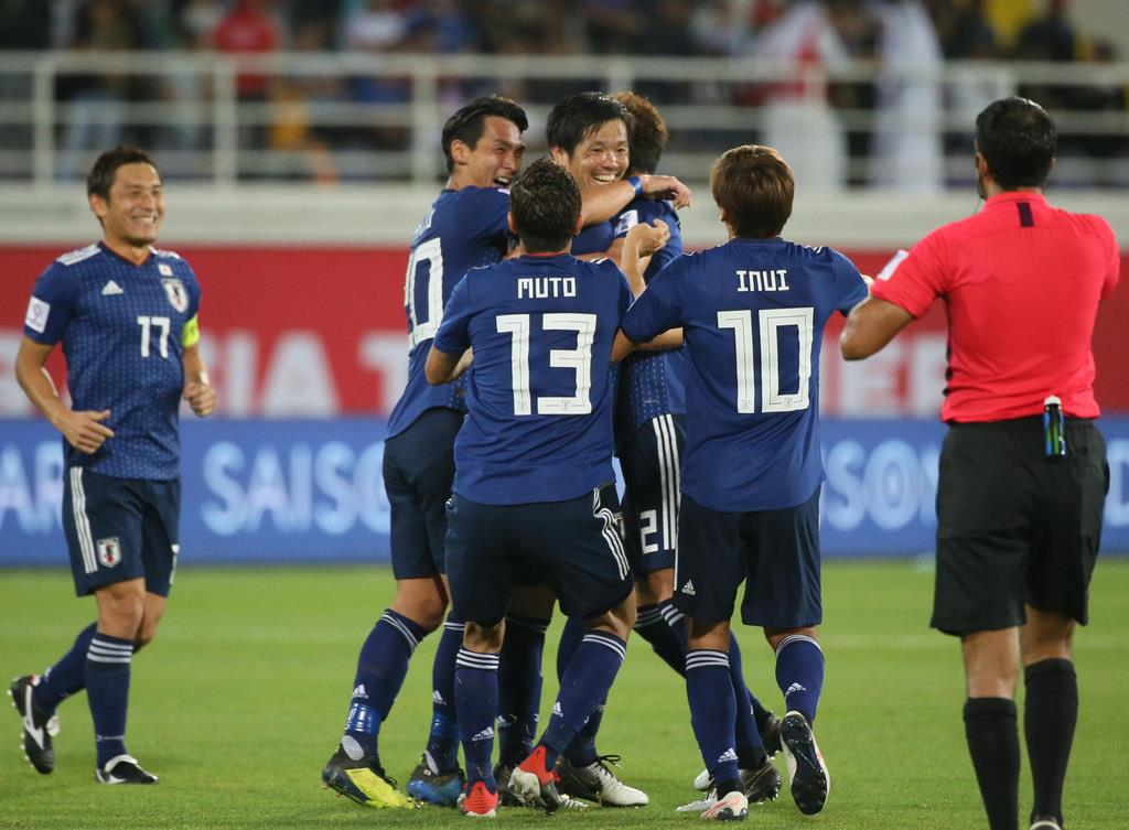 サッカー日本代表 ウズベキスタン戦速報 ５ 塩谷司が強烈な一撃 日本が逆転 産経ニュース