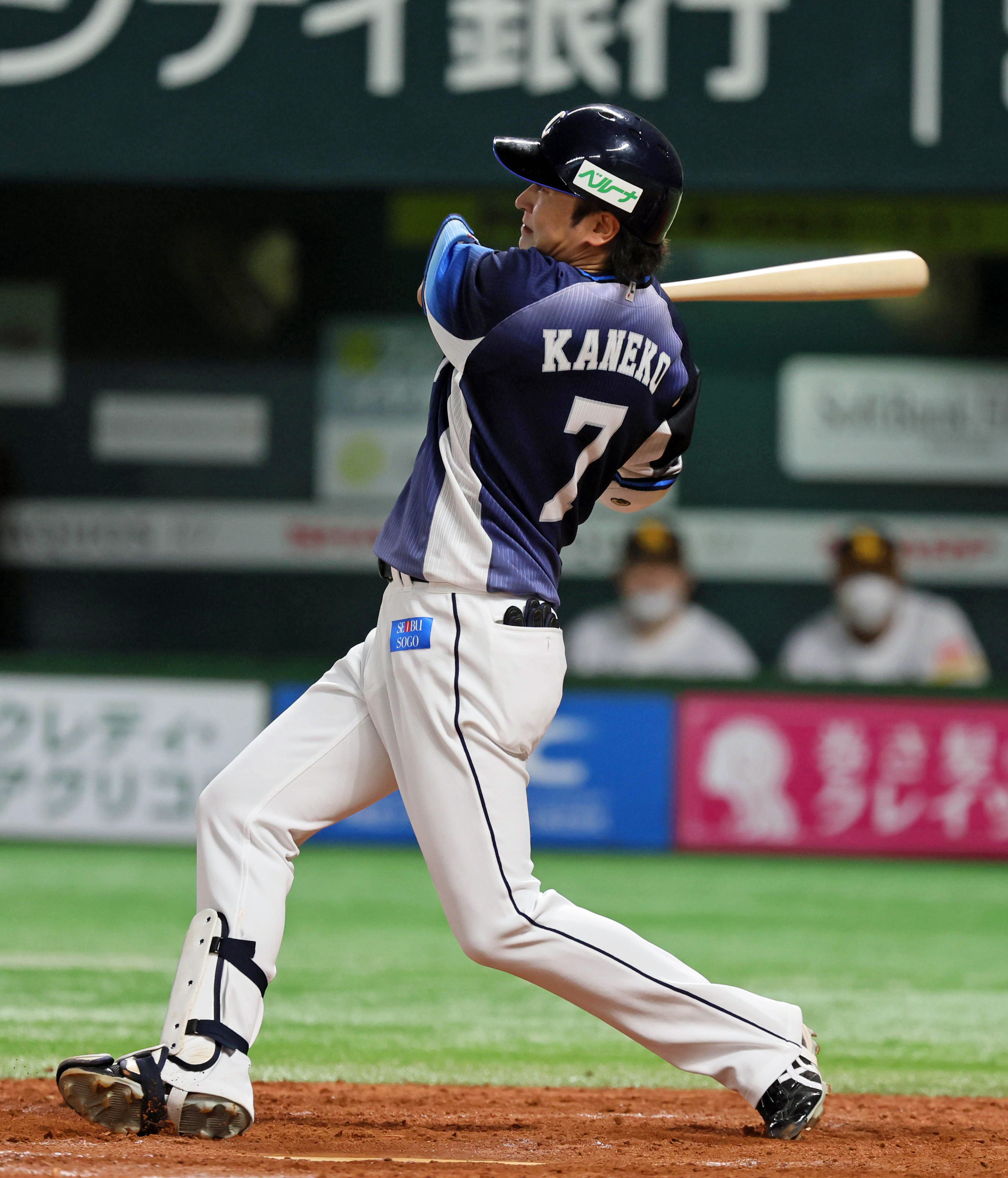 西武・金子侑司、3打席連続安打となる適時二塁打「とにかく、これから