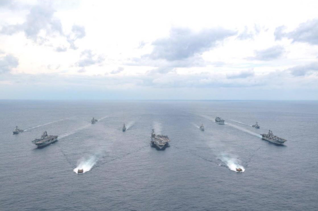 海自艦、沖縄周辺で米空母と再び共同訓練 - 産経ニュース