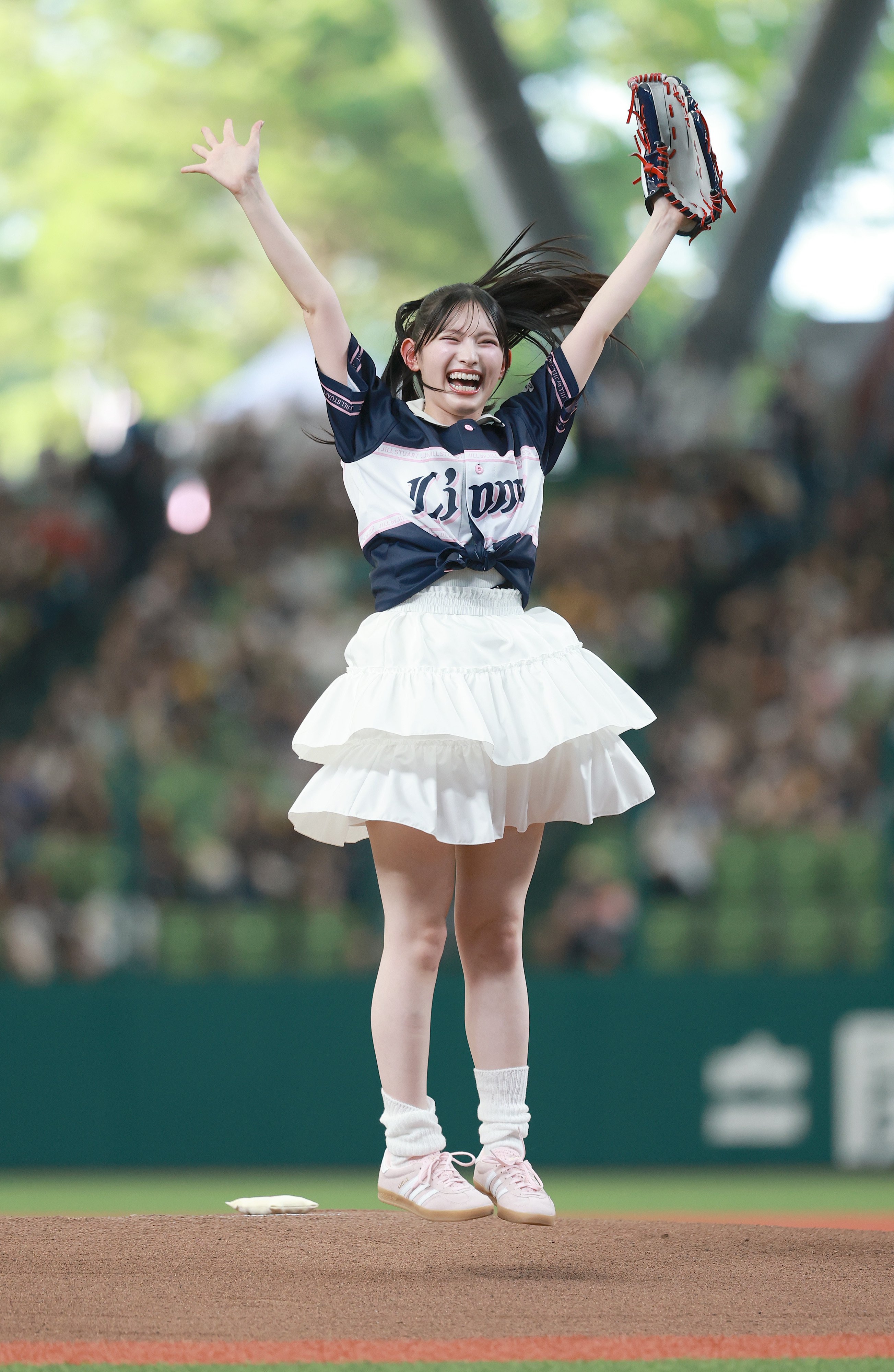 画像】西武戦で「超ときめき♡宣伝部」の菅田愛貴が始球式 - サンスポ