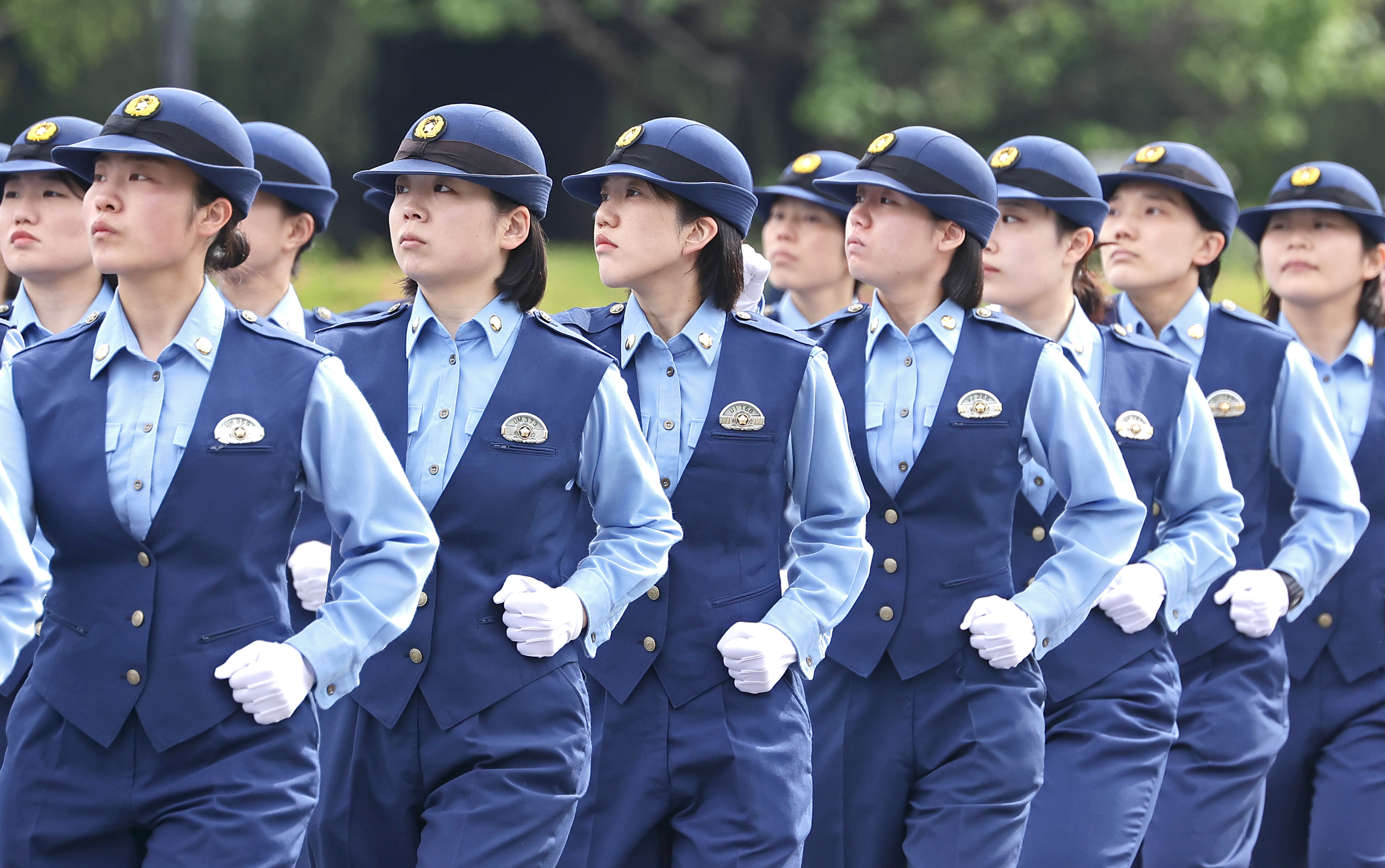 動画】色とりどりの制服、出動服で整然と行進 機動隊観閲式 警視庁