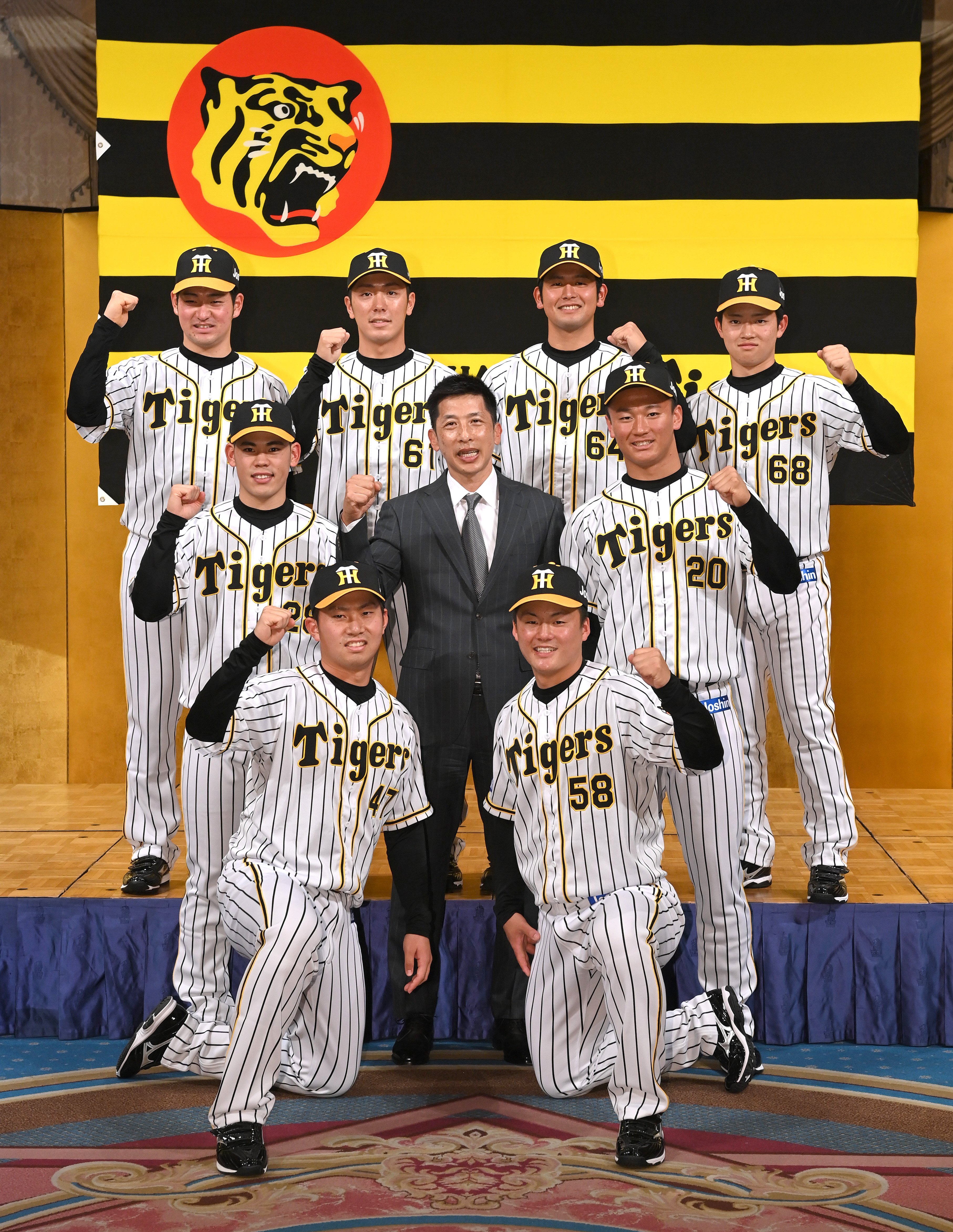 阪神が入団会見 ｄ１位 森木大智は背番号 ２０ に決定 ｄ２位 鈴木勇斗は江夏の ２８ サンスポ