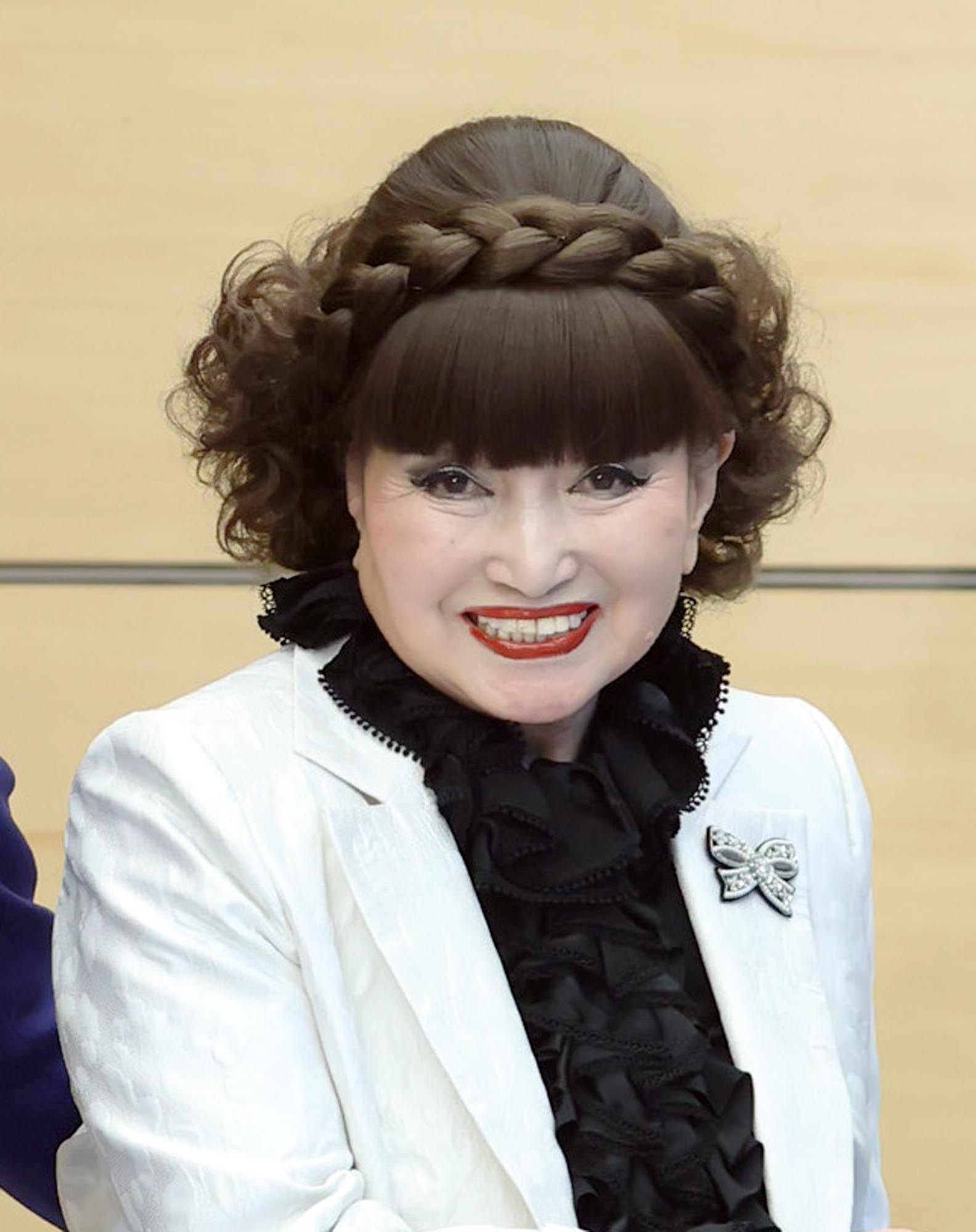 黒柳 徹子 年収