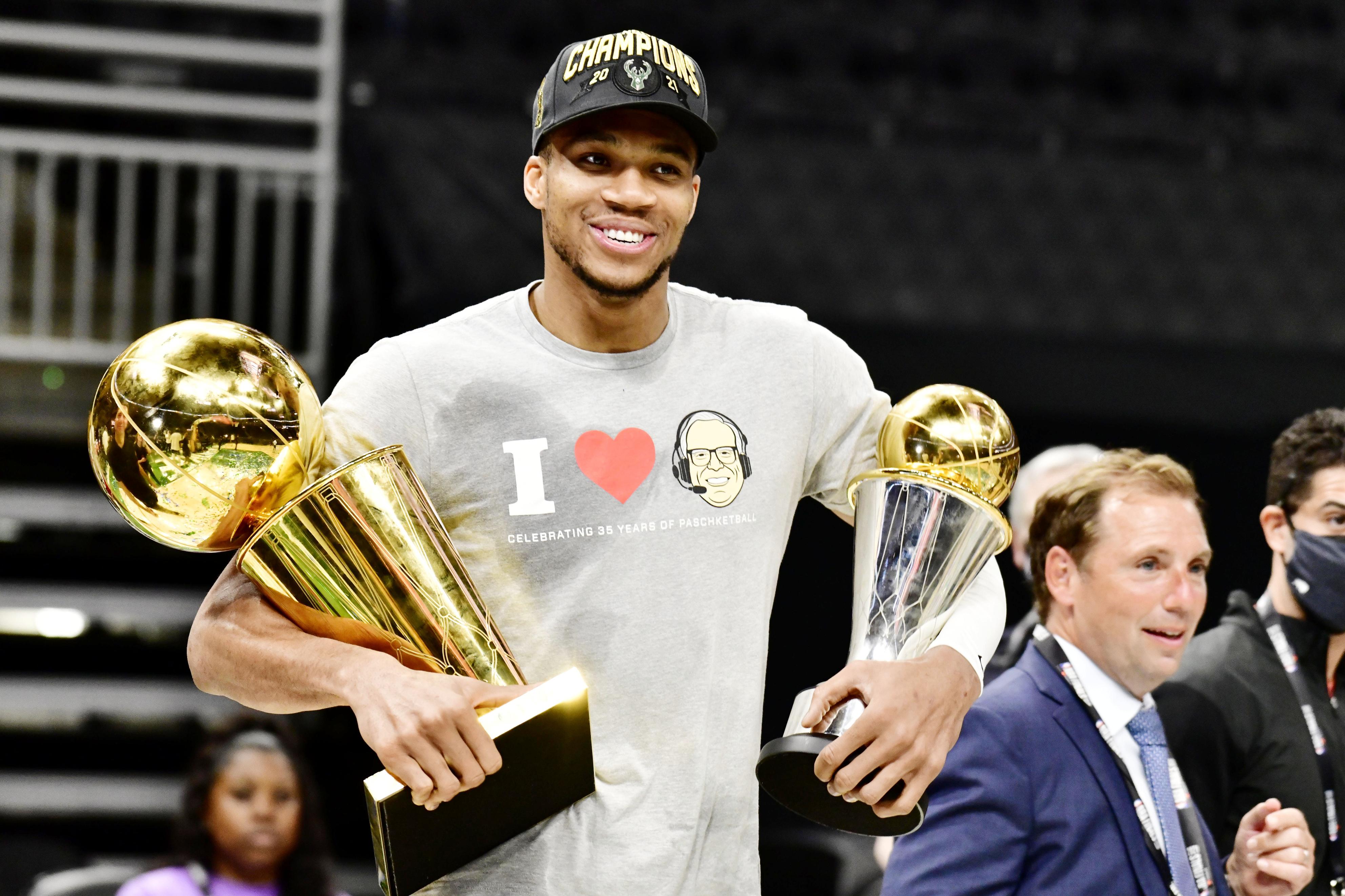 バックスがサンズを下し2度目の優勝、NBA決勝第6戦 - サンスポ