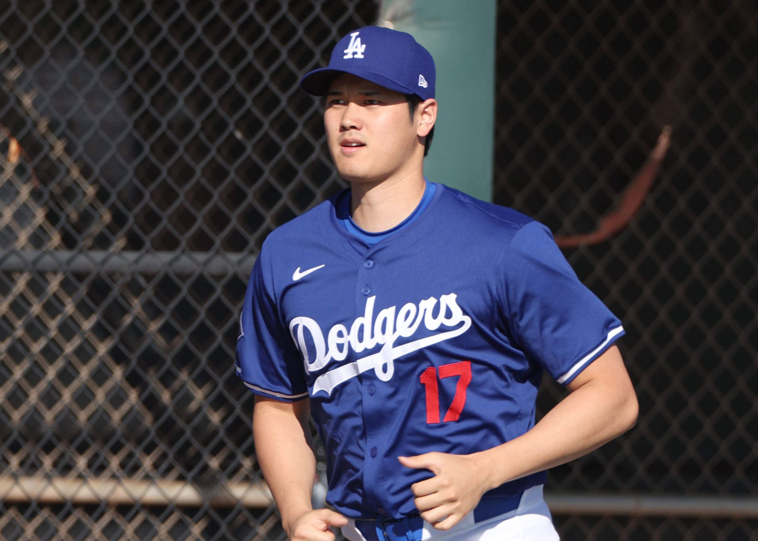 帽子は「LA」から「D」に 大谷翔平、ユニホーム姿を初披露 - 産経