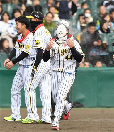 選手会長の阪神 梅野 来季スローガンに決意新た サンスポ