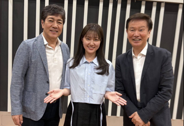 野口五郎　新聞記事 70歳・野口五郎、娘のピアニスト・文音と共演＆ “絶対音感”秘話