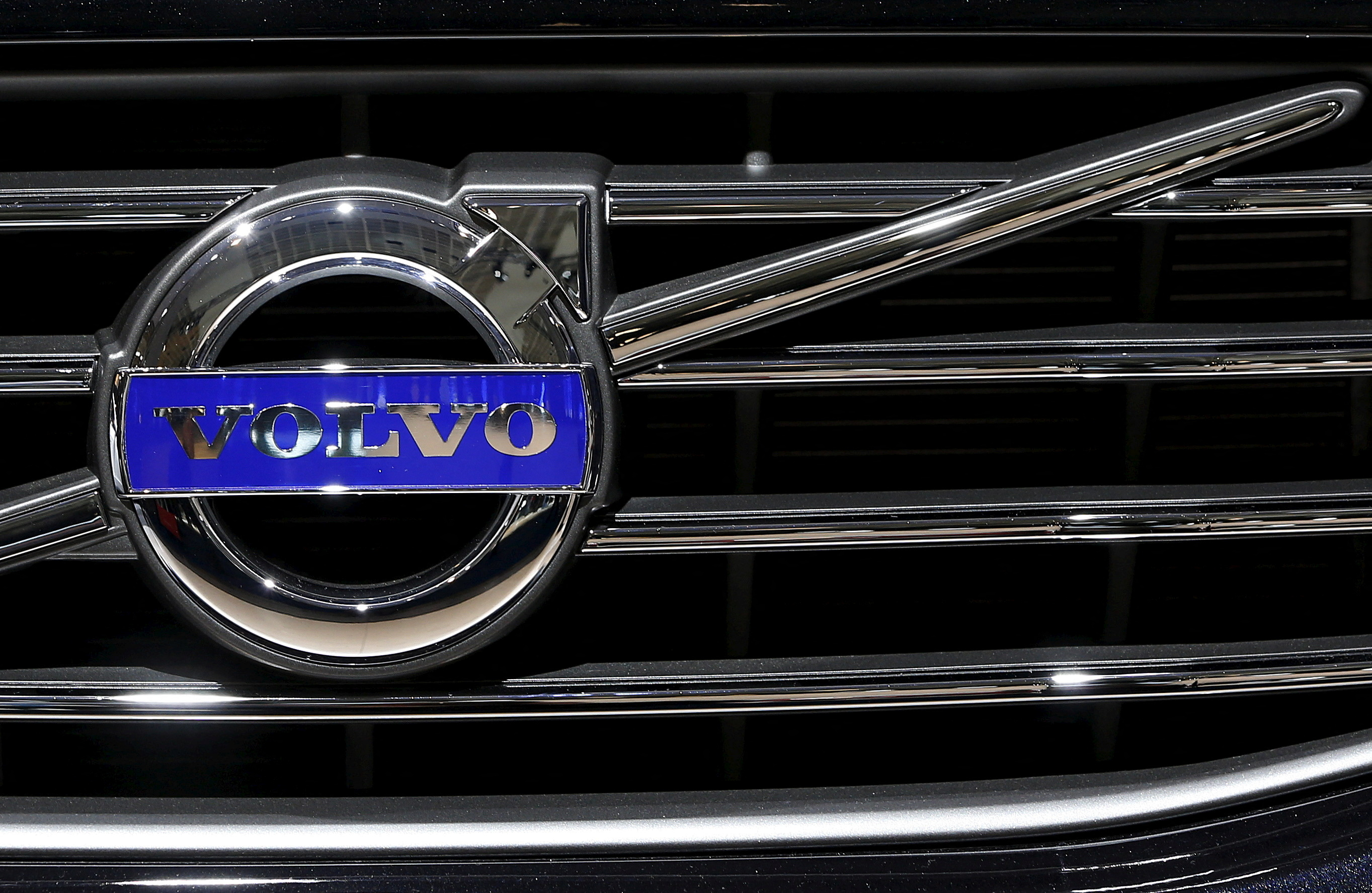 レトロ☆北欧☆VOLVOボルボ　トラクター　プリント額装 mqdefault.jpg
