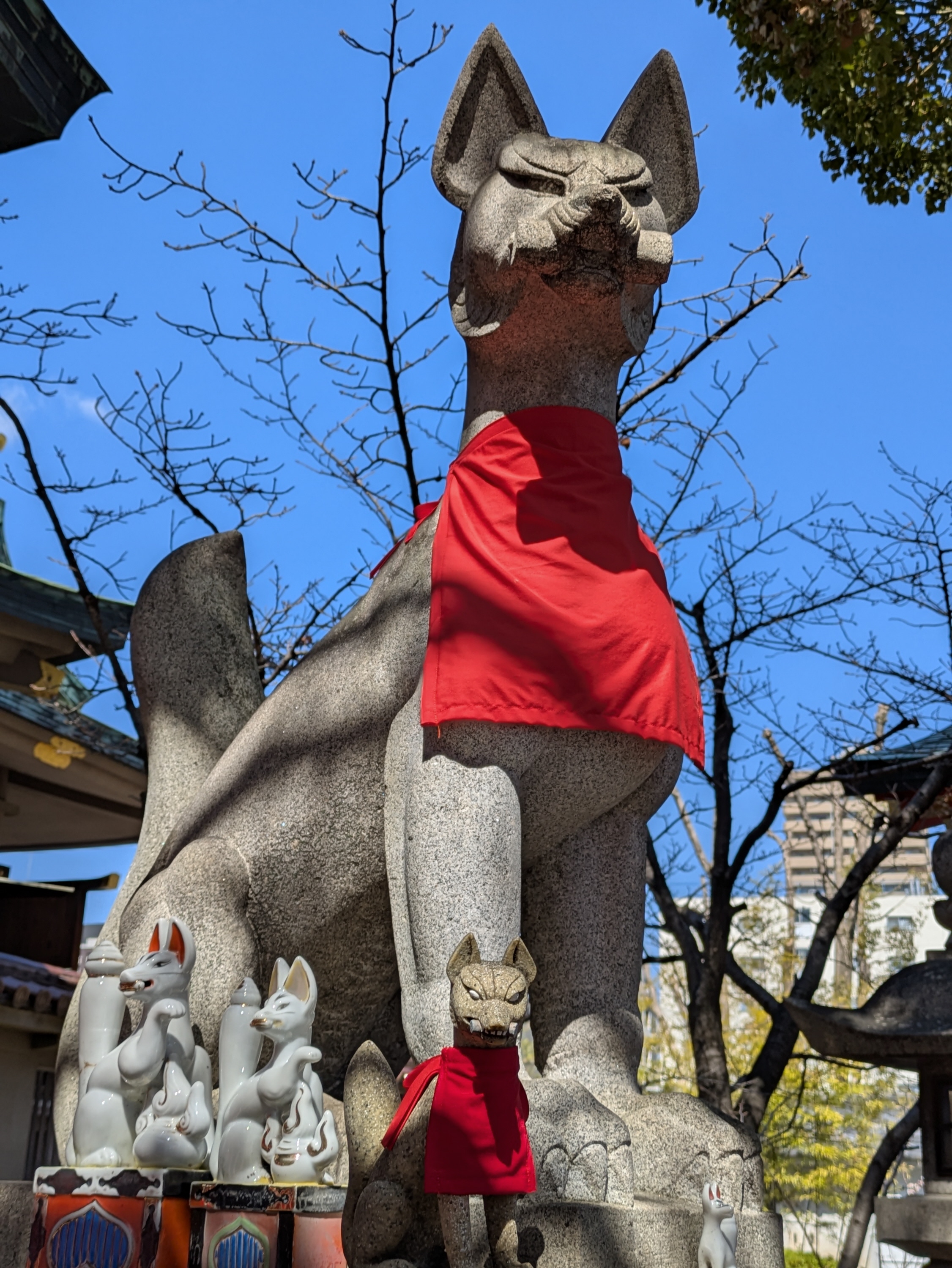 異界の婚礼〟表現 桜の下で「狐の嫁入り行列」 芸能信仰の大阪・高津宮