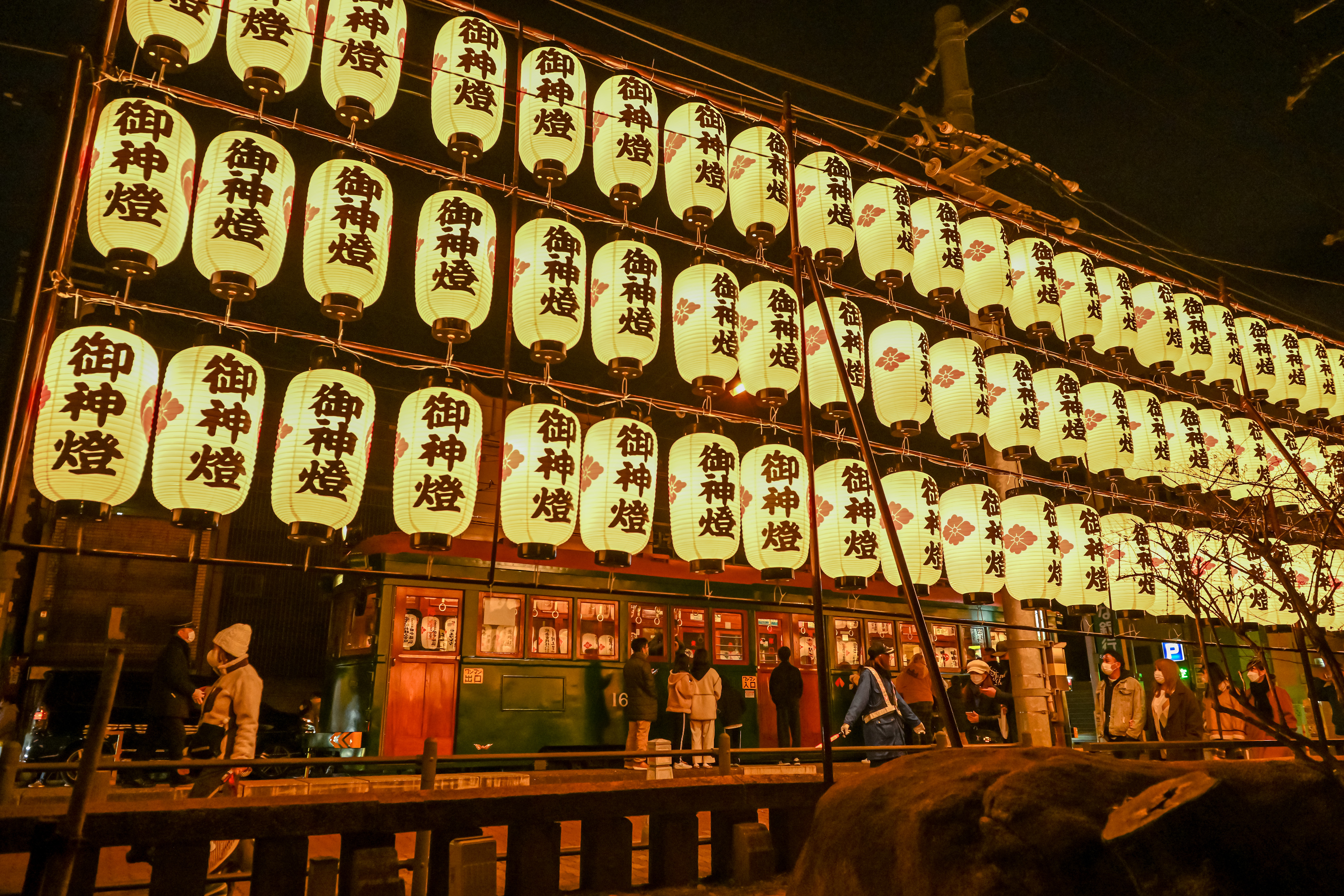 動画】【街行く路面電車】華やぐ「すみよっさん」 阪堺電車 - 産経ニュース