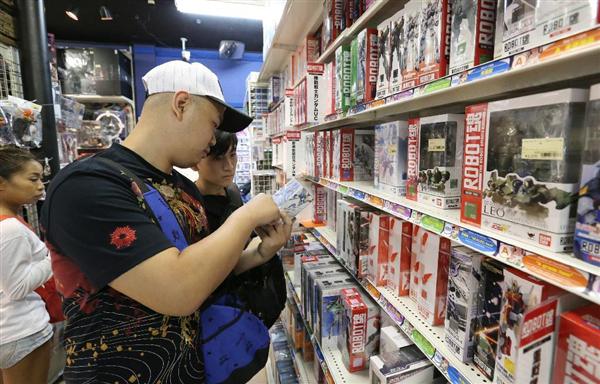 中国人オタク 宅男 大阪 日本橋に殺到 アニメ玩具１００万円で爆買い 迷惑行為は相変わらず 産経ニュース