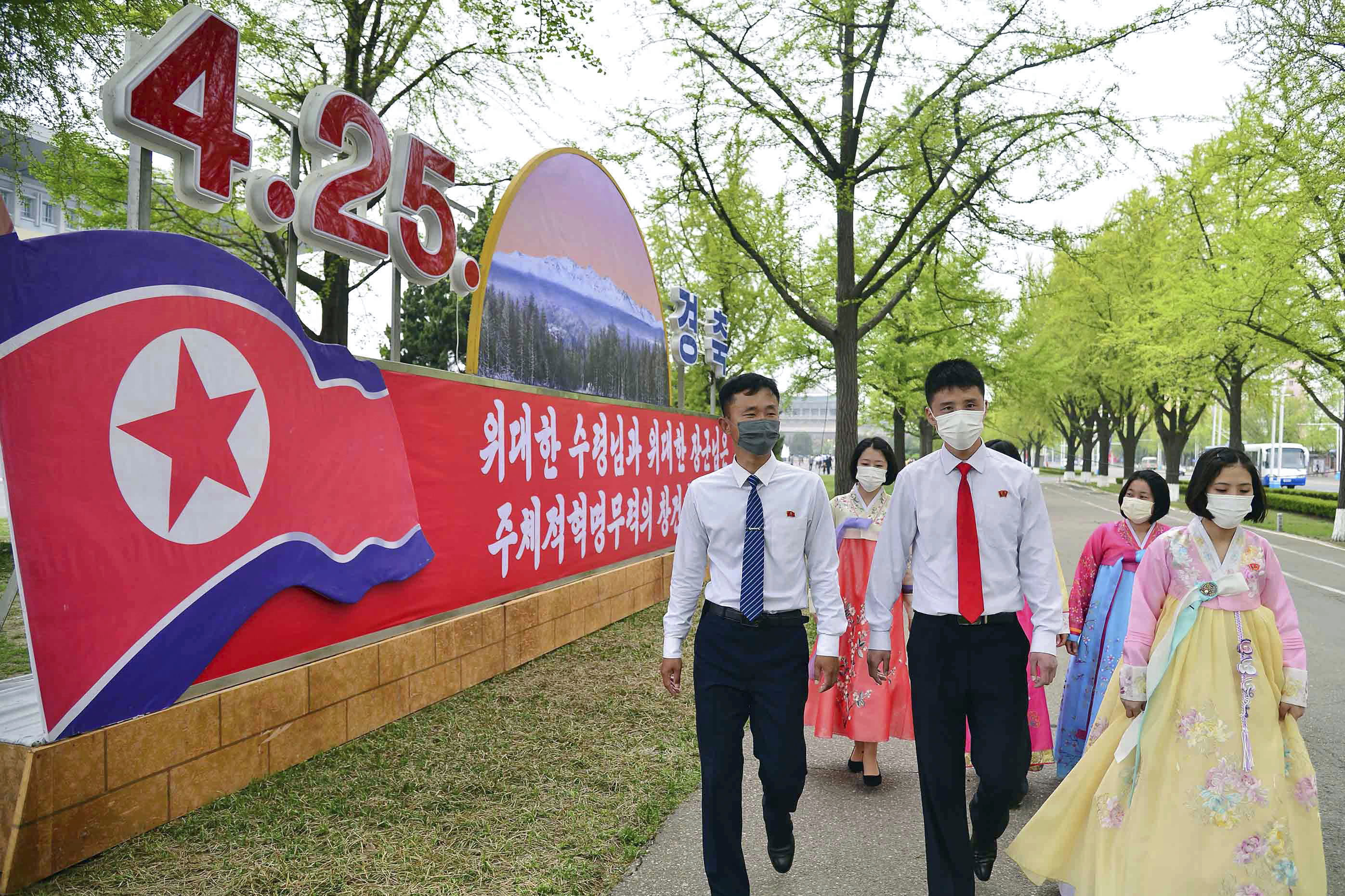 朝鮮軍人退役記念品他まとめ売りヴィンテージ12点 T621 記章色々まとめて 旧日本軍 アンティーク 古道具 ミリタリー 軍隊