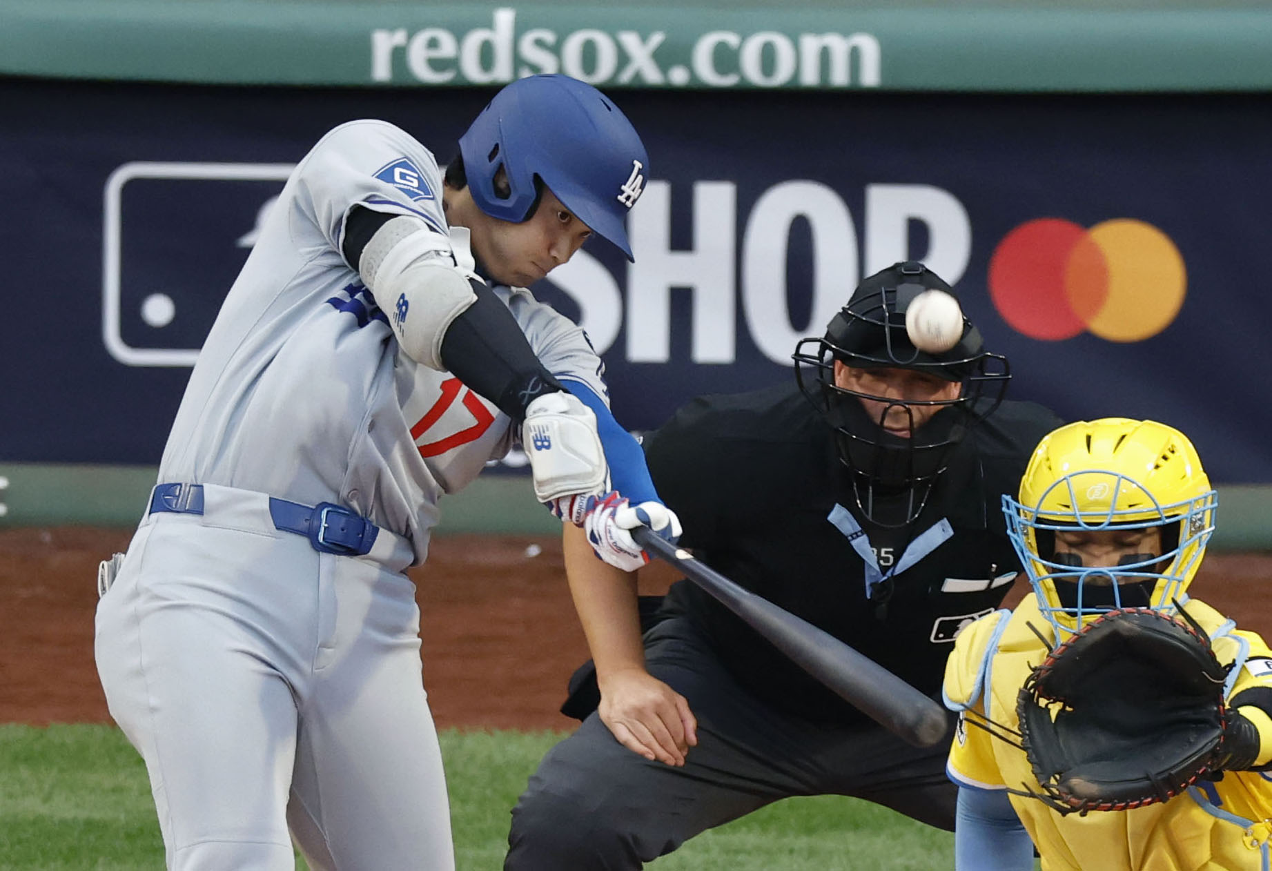 大谷翔平ホームラン1号2号3号 大谷翔平2試合連続ホームラン一挙公開！カーショウに捧ぐ52号