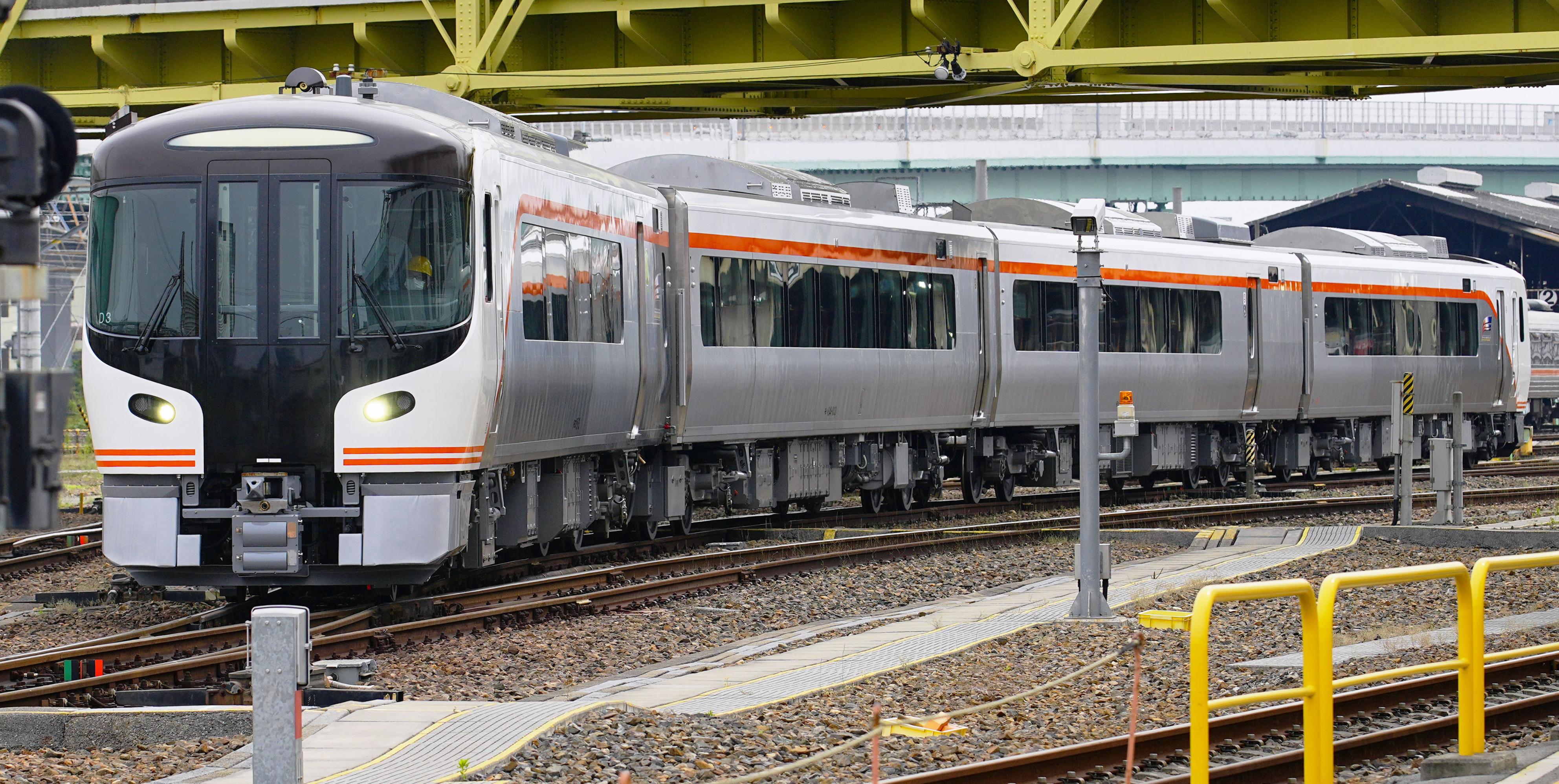 超特急 特急ひだグリーン車公開 JR東海、工芸品も展示 - 産経ニュース