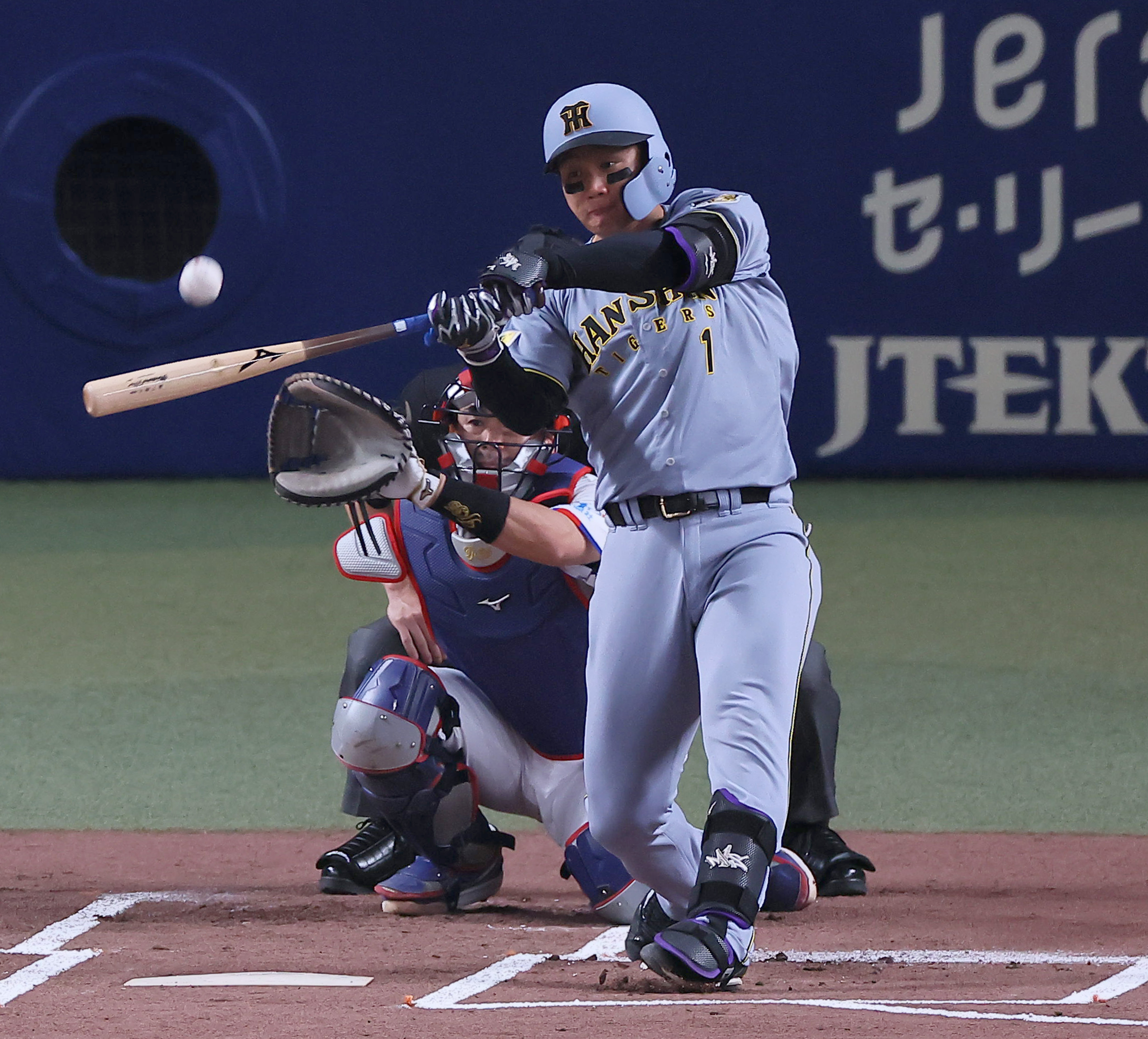 中3―9神 阪神が森下、佐藤輝らの一発攻勢で大勝 中日は大野と仲地が