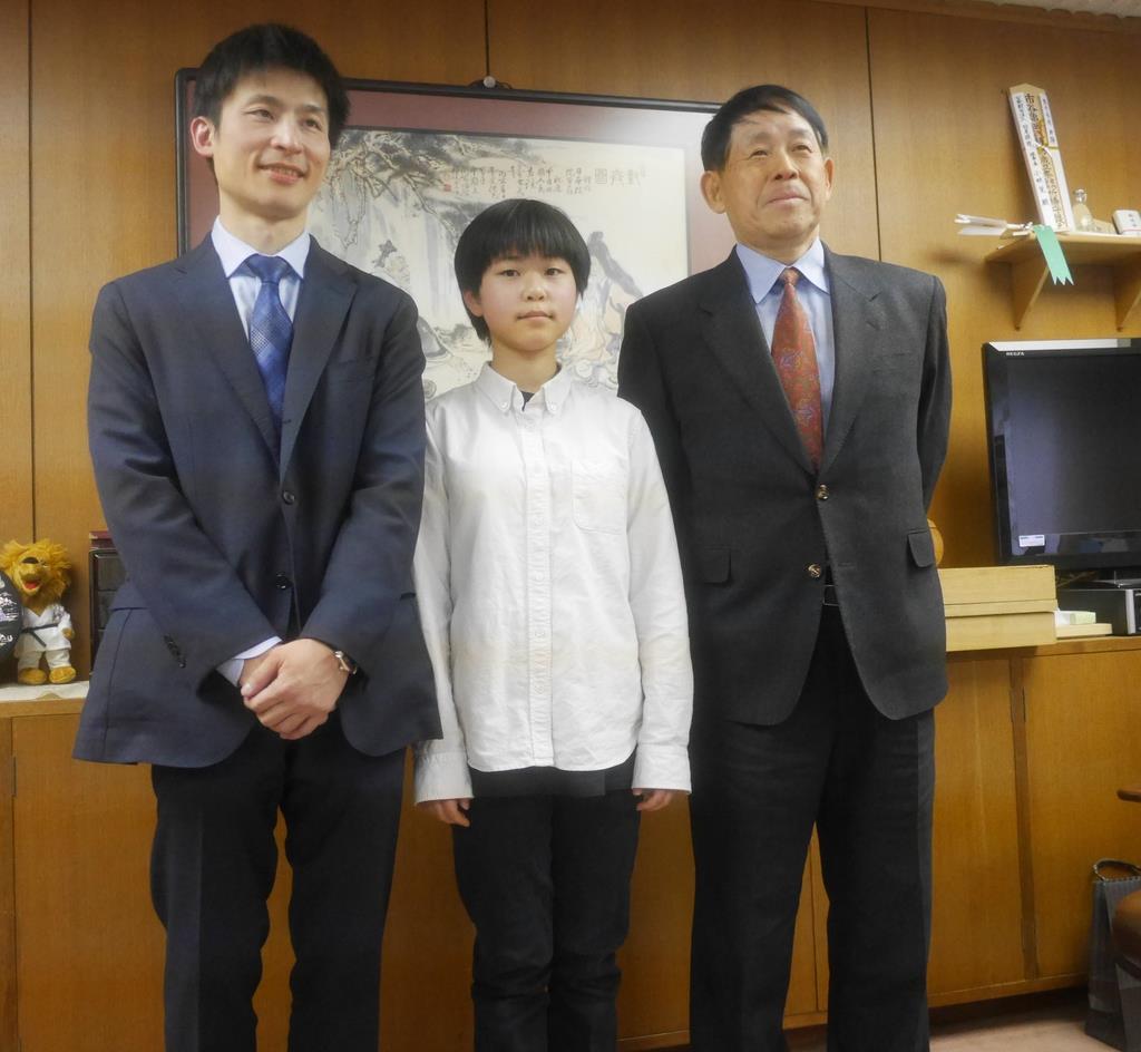 マンスリー囲碁】華麗なる囲碁族、13歳・張心澄さんプロ入りで4代