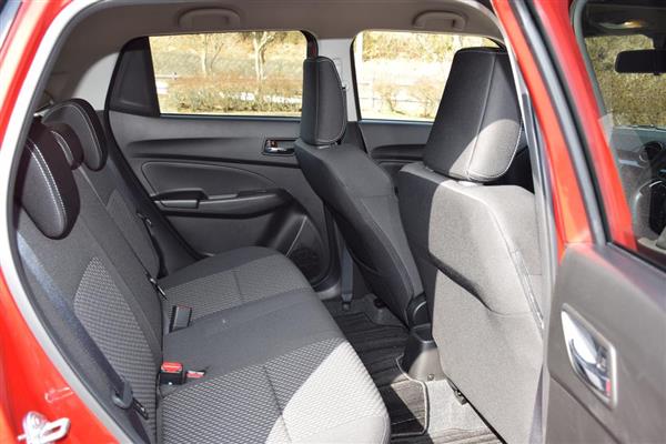 試乗インプレ 走りも燃費もかなりイイ １７０万円切るスズキの新型スイフト ハイブリッド ｒｓ 前編 1 6ページ 産経ニュース