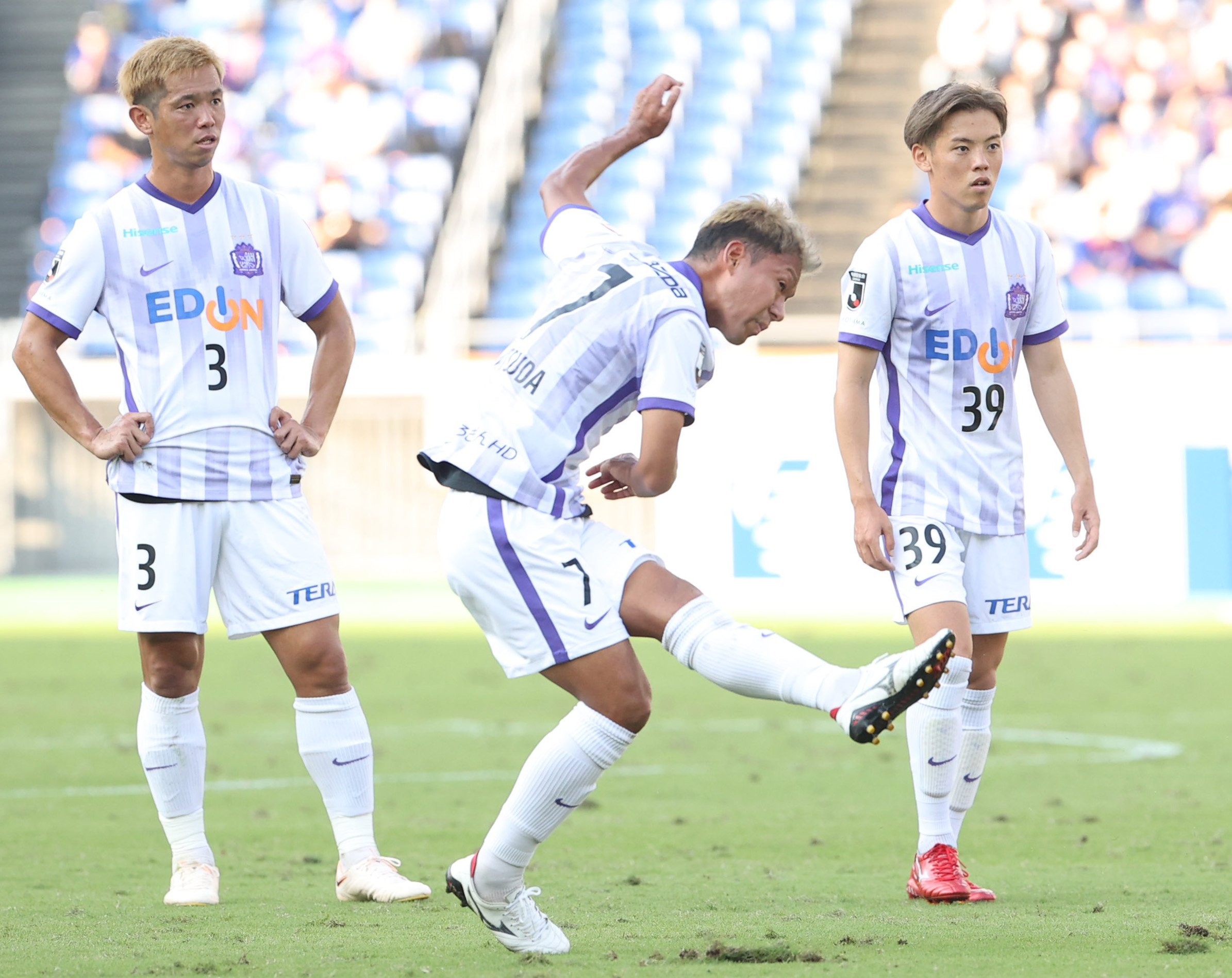 サッカーJ1広島のMF野津田岳人がタイに移籍 1部BGパドゥム