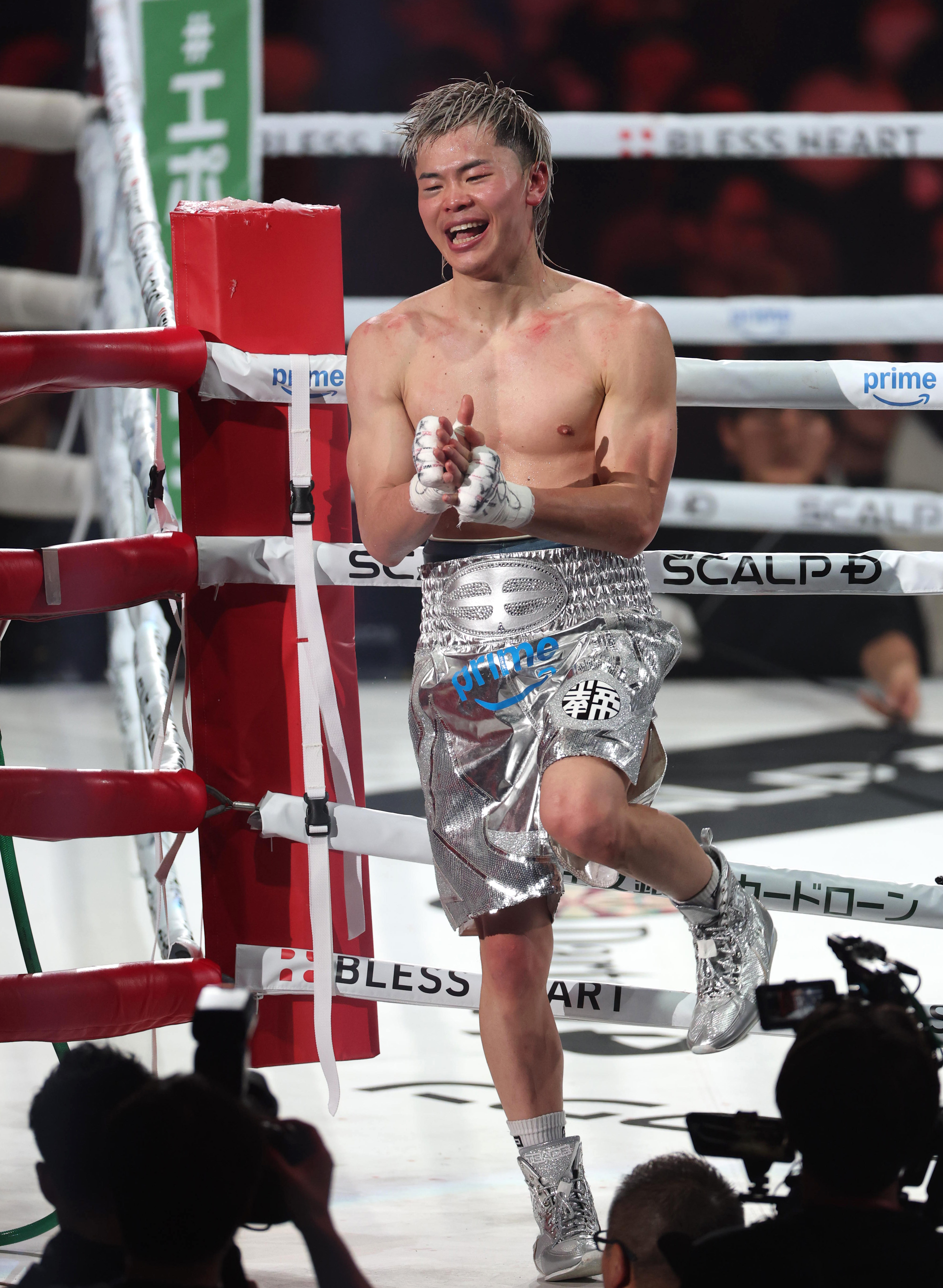 那須川天心、元世界王者に判定勝ち「初めて打ち合い、男になれた