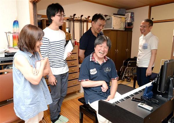 脳出血から１０年 落語家 桂む雀さん 生きた 絶対音感 ピアノとハーモニカで舞台に 1 2ページ 産経ニュース