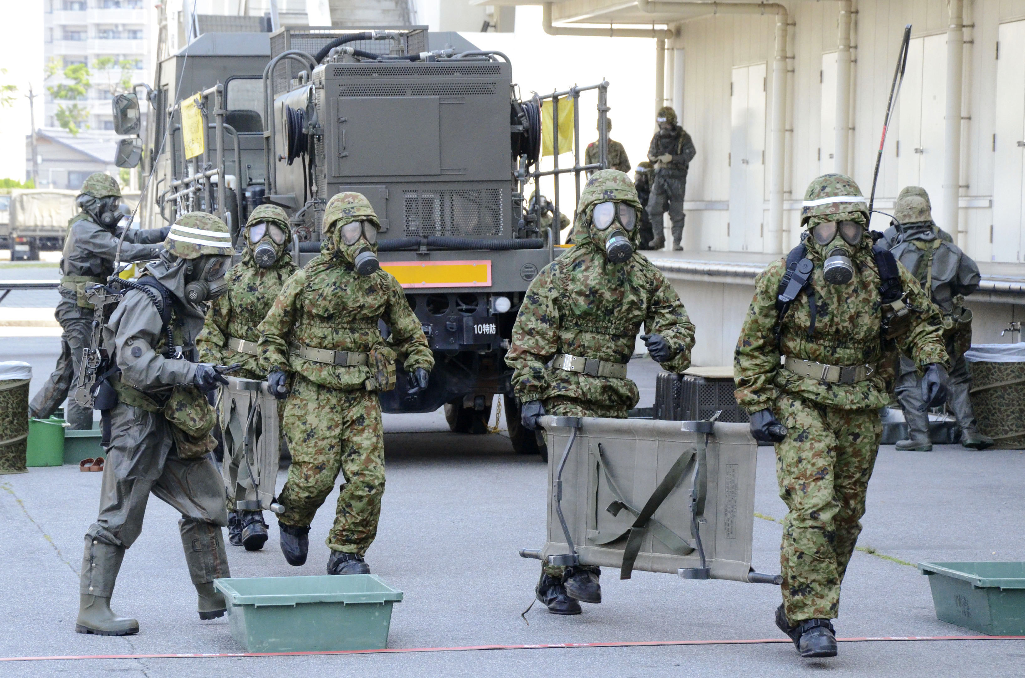 化学薬品事故想定し訓練 陸自の特殊武器防護隊 イザ