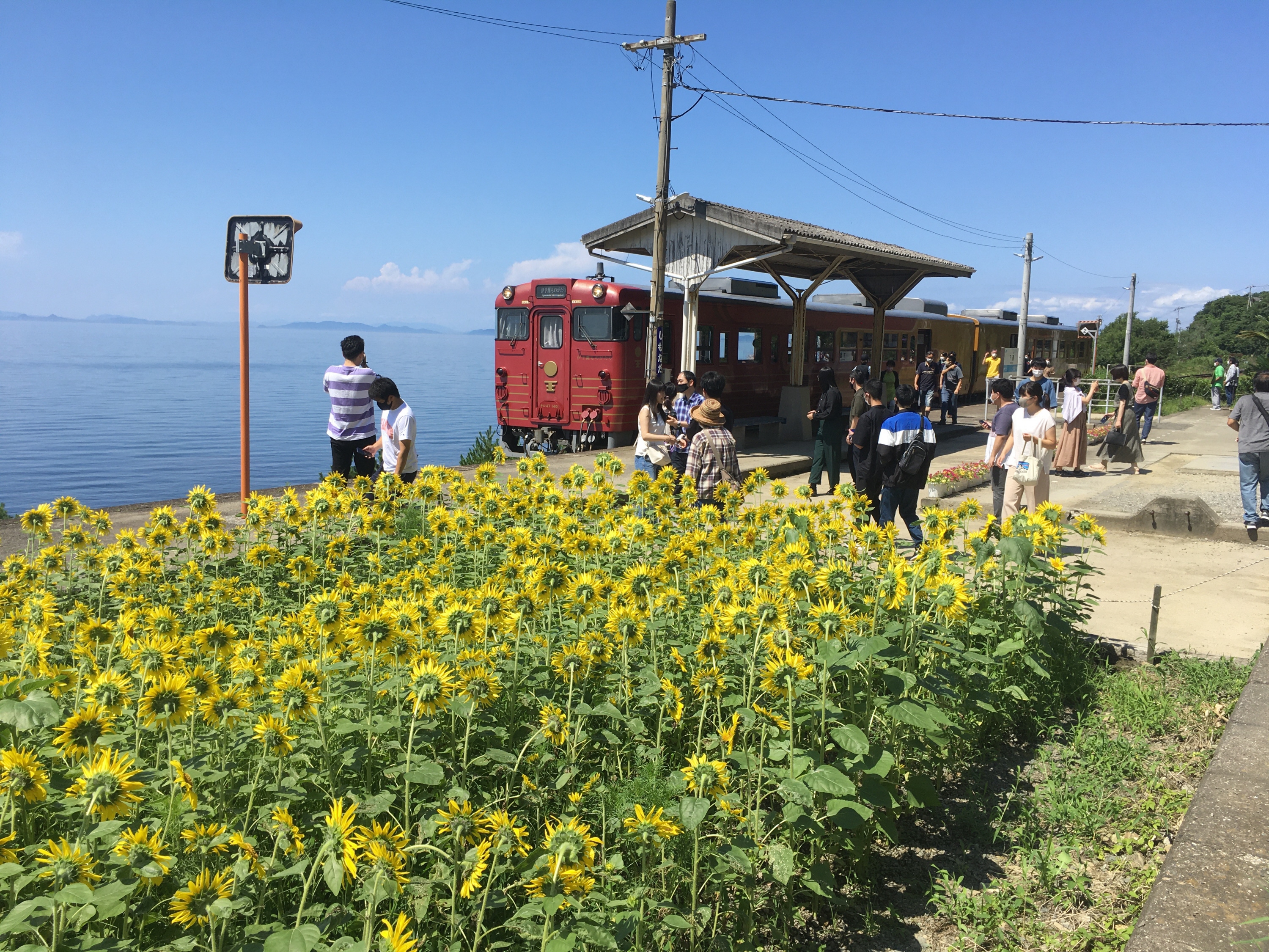 時刻表は読み物です 動画 ｊｒ四国の初代 伊予灘ものがたり ２７日ラストラン 産経ニュース