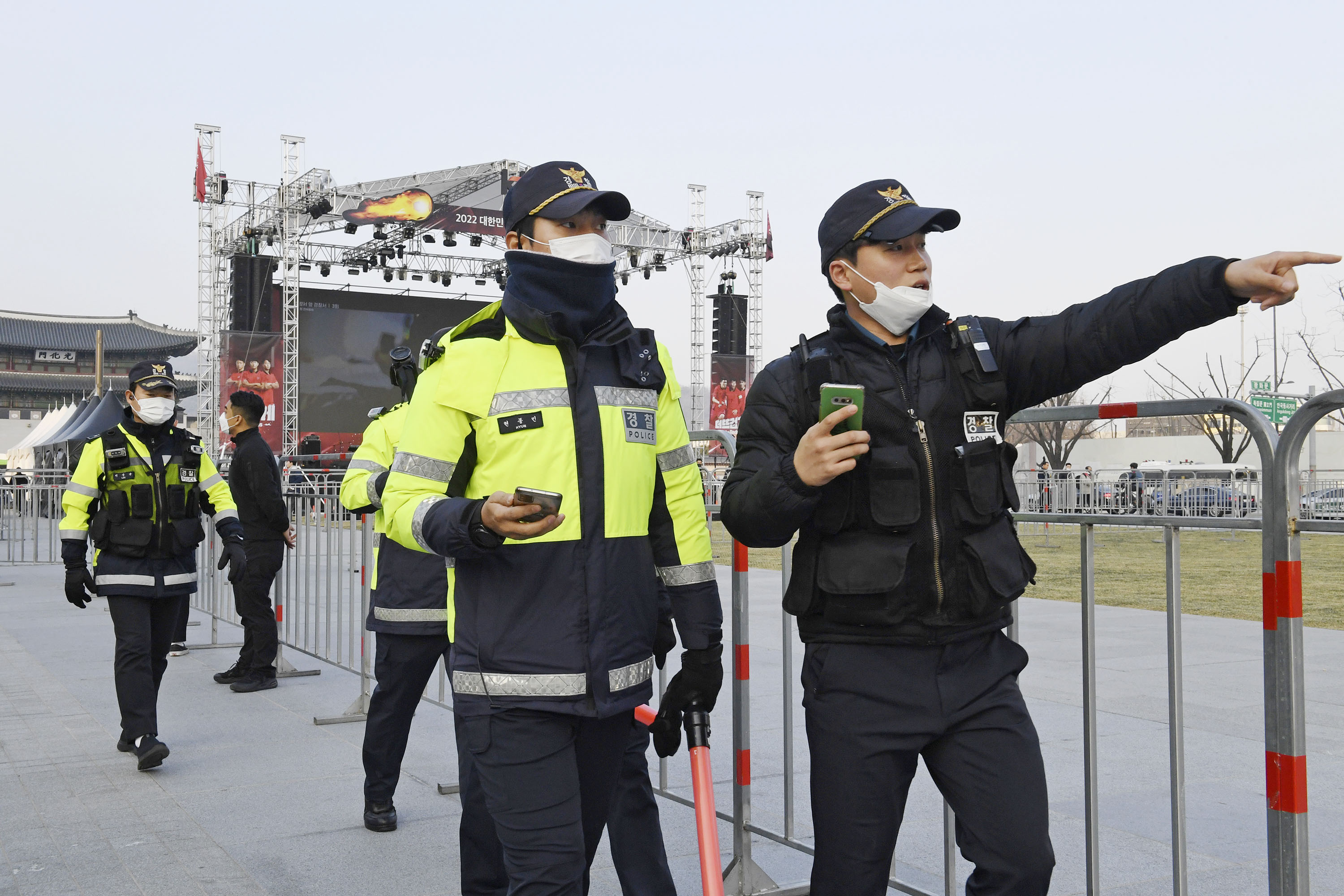 初戦の韓国、警備厳戒 街頭応援も「安全第一」 - 産経ニュース