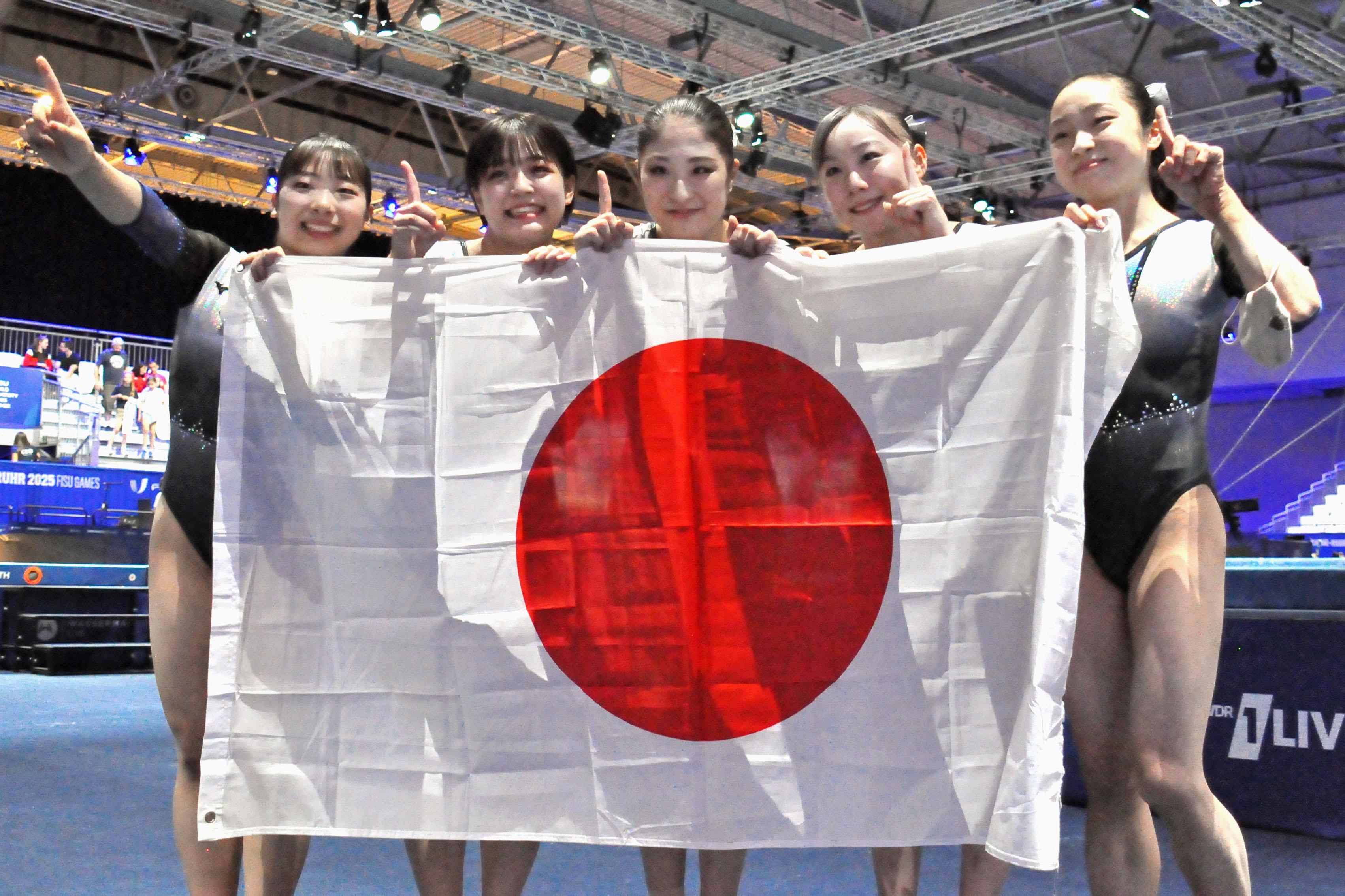 日本が体操女子団体で男子に続き「金」 柔道は天野開斗らV 世界ユニバ