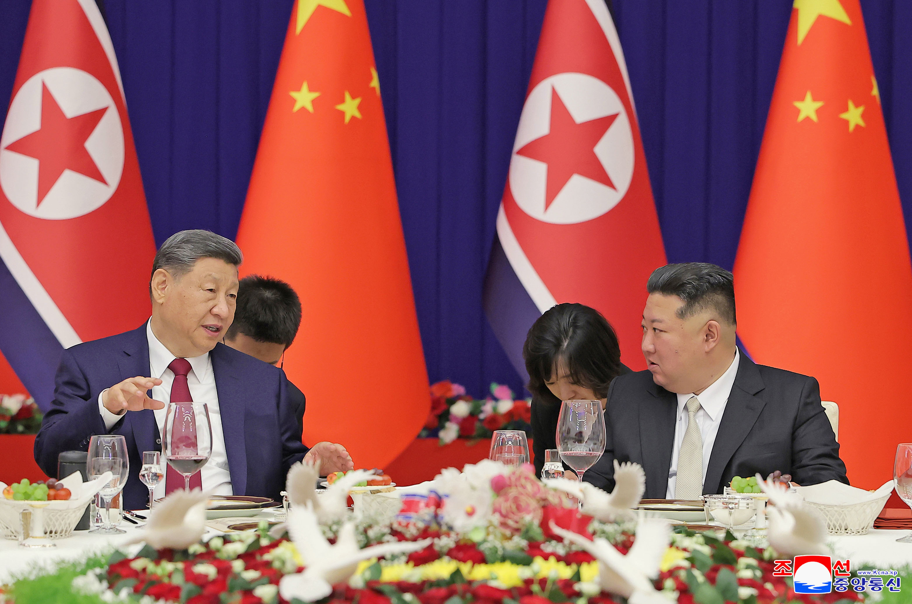 【入手困難】北朝鮮 2019 10Won 朝鮮半島の非核化 世界平和と安全 消えた北の「非核化」 中露後ろ盾に保有国主張へ 中国は影響力保持へ