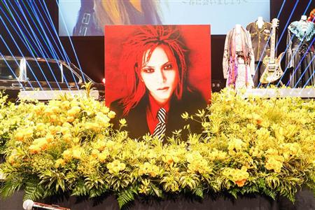 hideさん追悼イベント pataらサプライズ演奏で沸かせた サンスポ